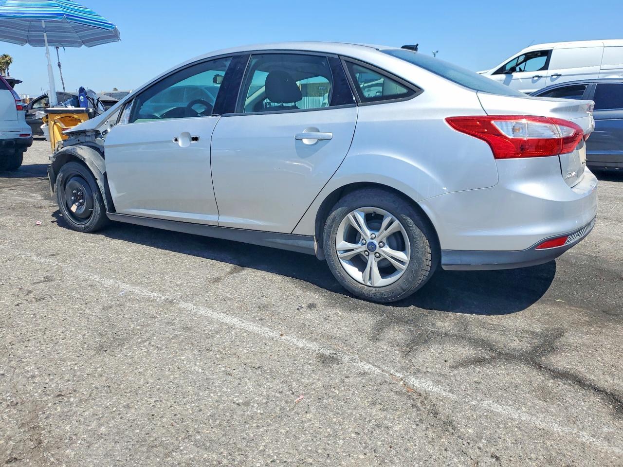 2014 Ford Focus Se Silver vin: 1FADP3F20EL124322