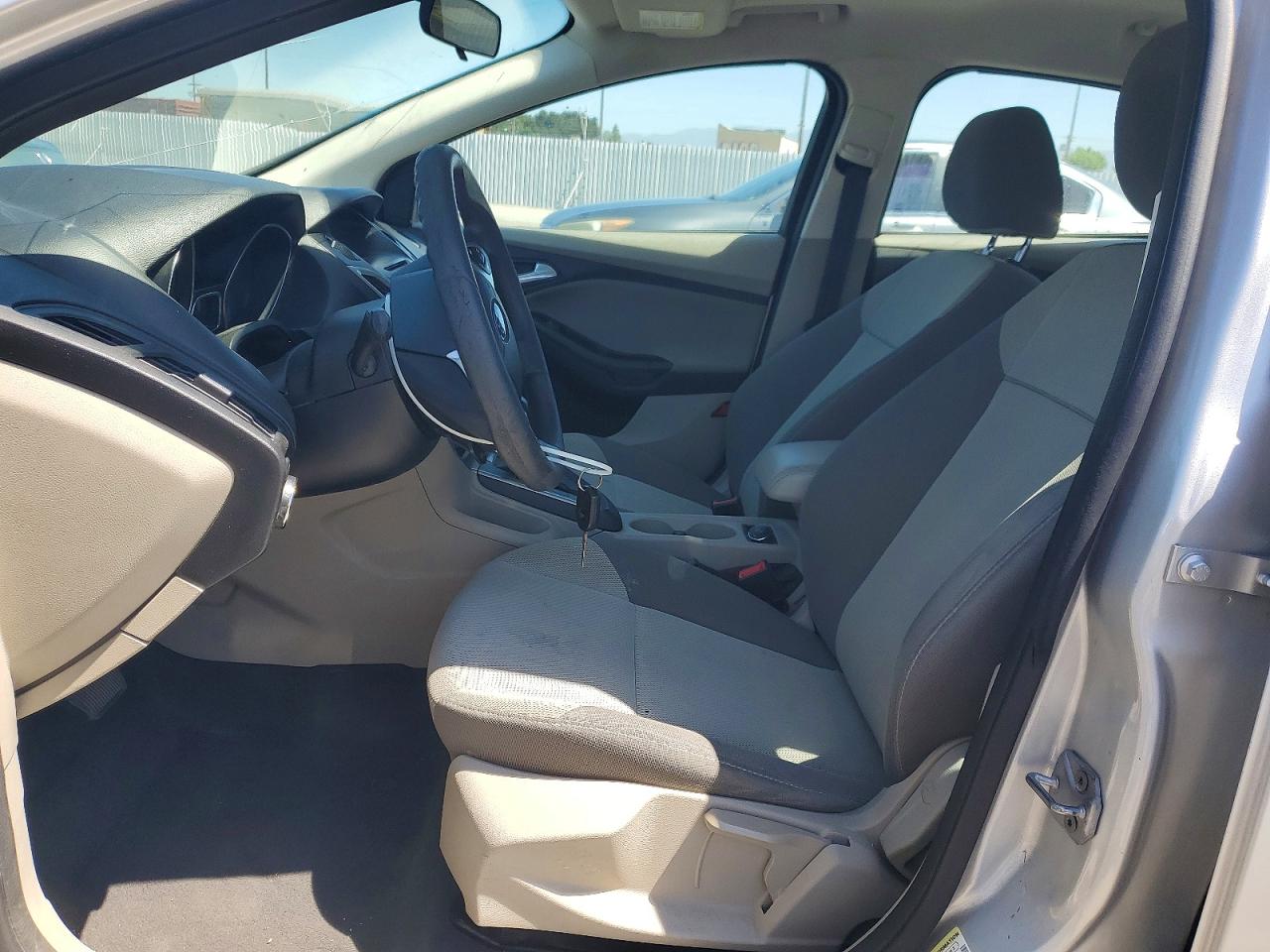 2014 Ford Focus Se Silver vin: 1FADP3F20EL124322