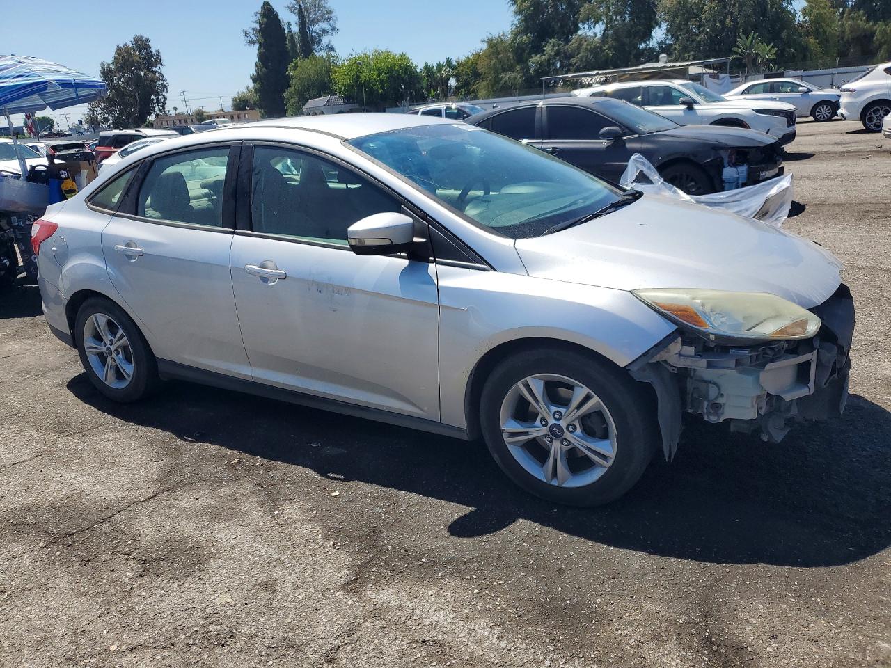 2014 Ford Focus Se Silver vin: 1FADP3F20EL124322