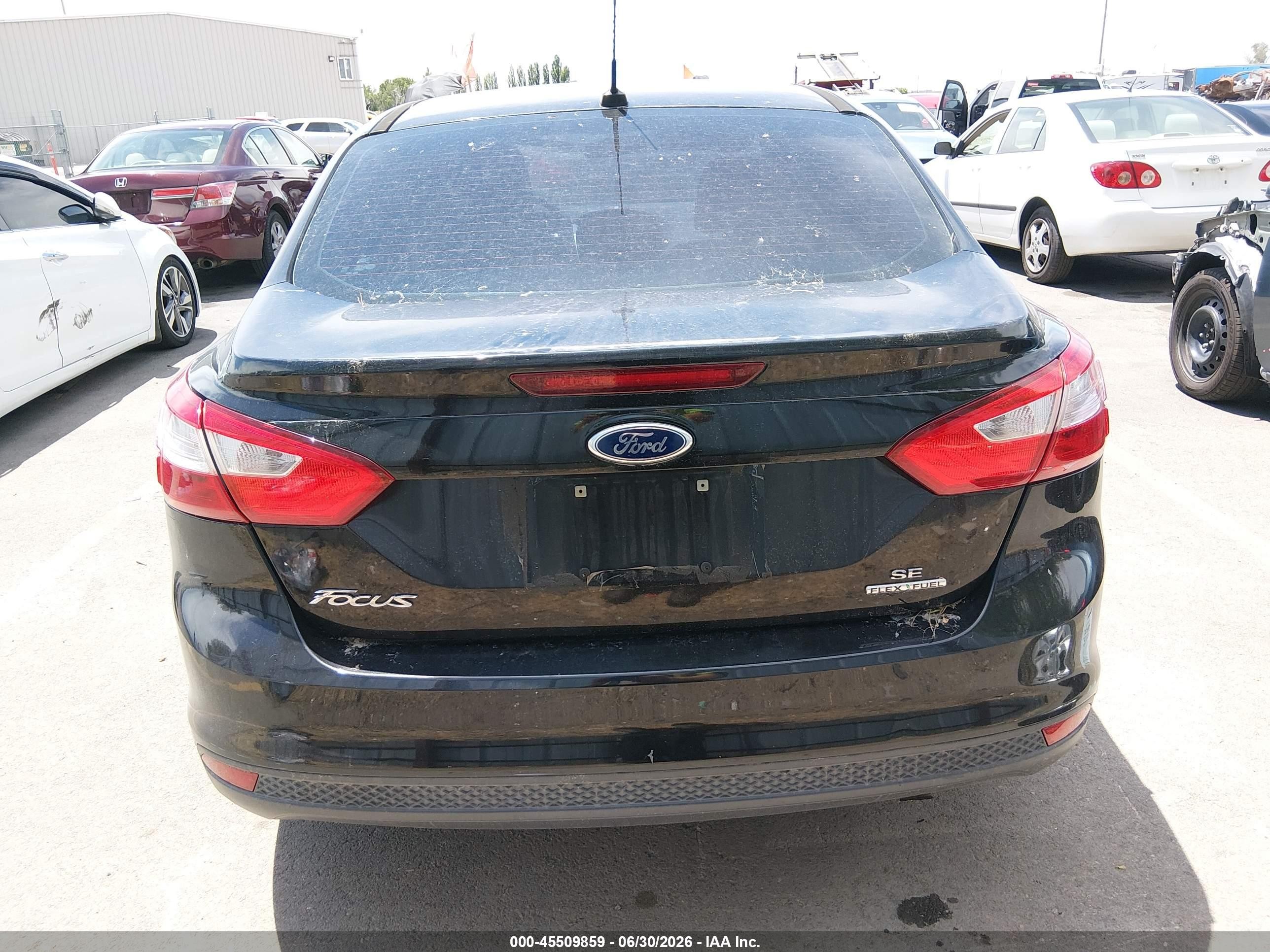 2014 Ford Focus Se Black vin: 1FADP3F20EL162357