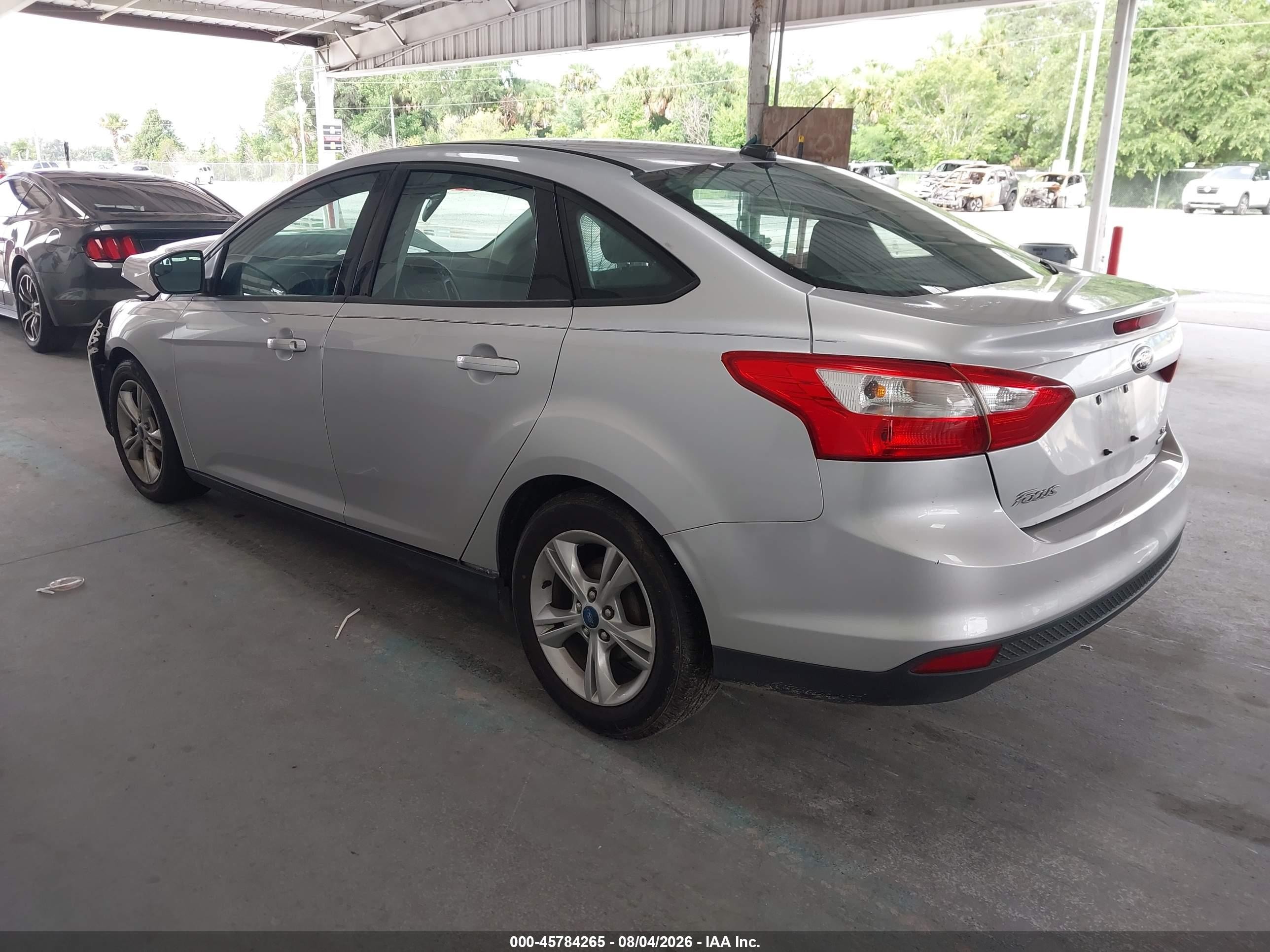 2014 Ford Focus Se Silver vin: 1FADP3F20EL166019