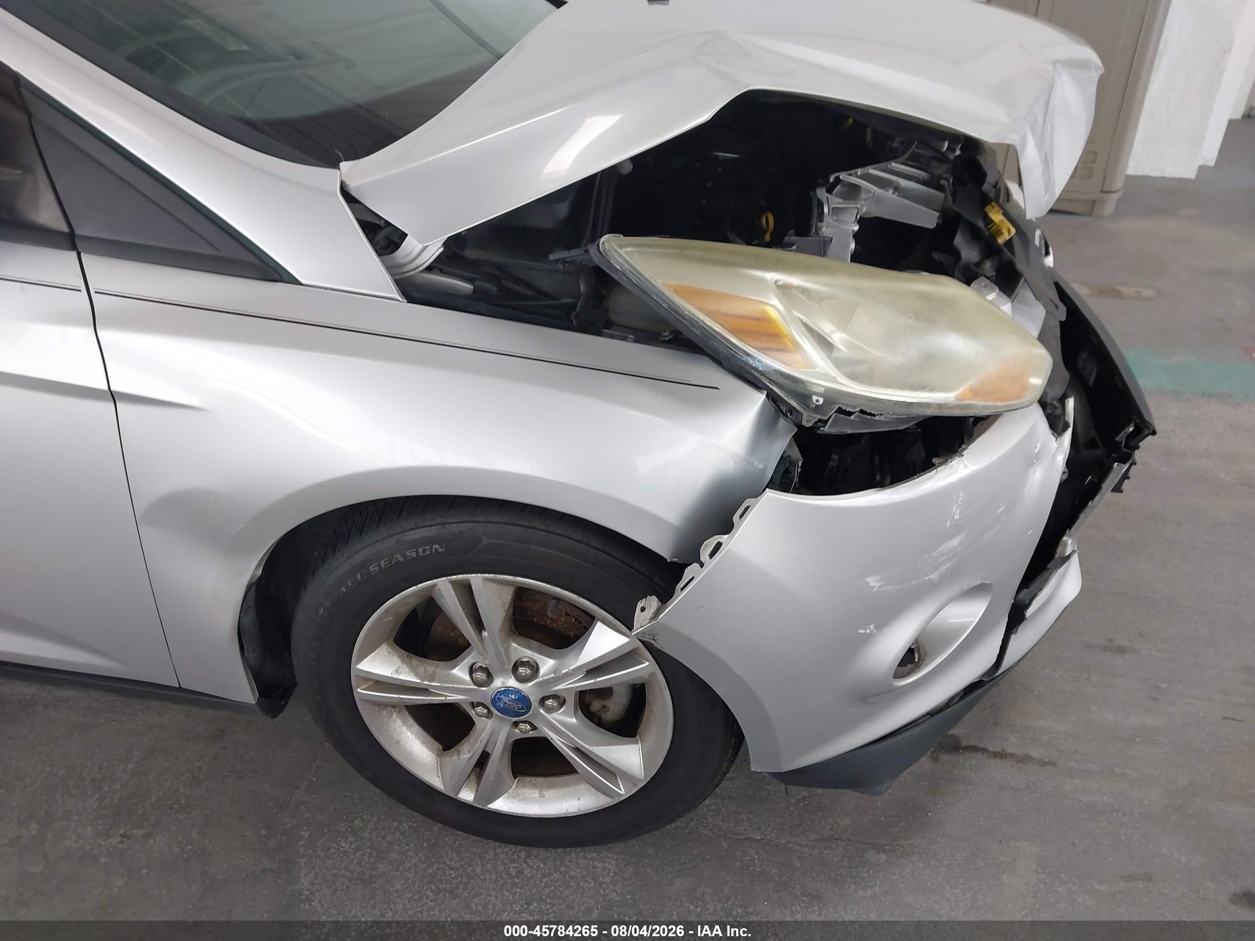 2014 Ford Focus Se Silver vin: 1FADP3F20EL166019