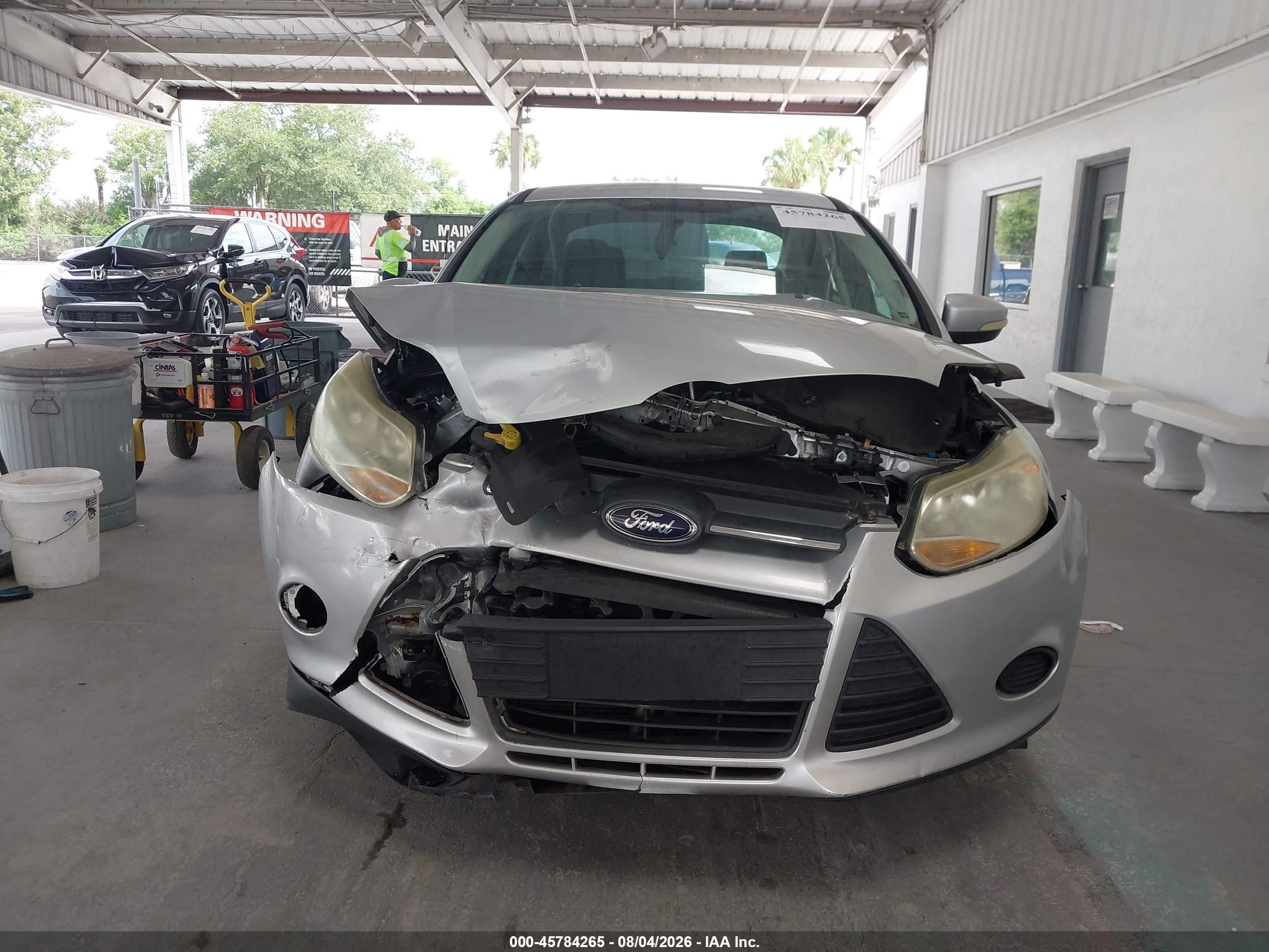 2014 Ford Focus Se Silver vin: 1FADP3F20EL166019