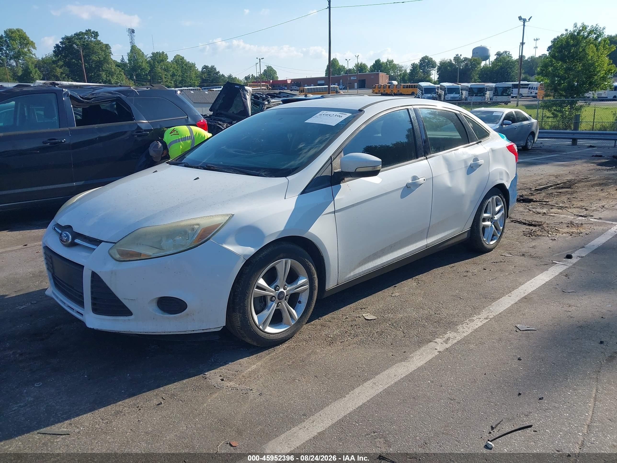 2014 Ford Focus Se Белый vin: 1FADP3F20EL203148