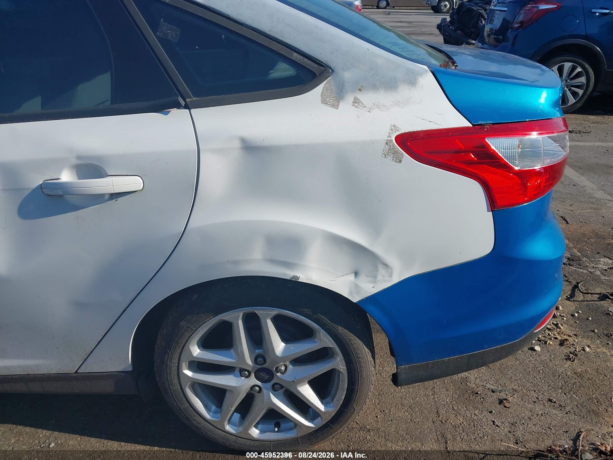 2014 Ford Focus Se Белый vin: 1FADP3F20EL203148