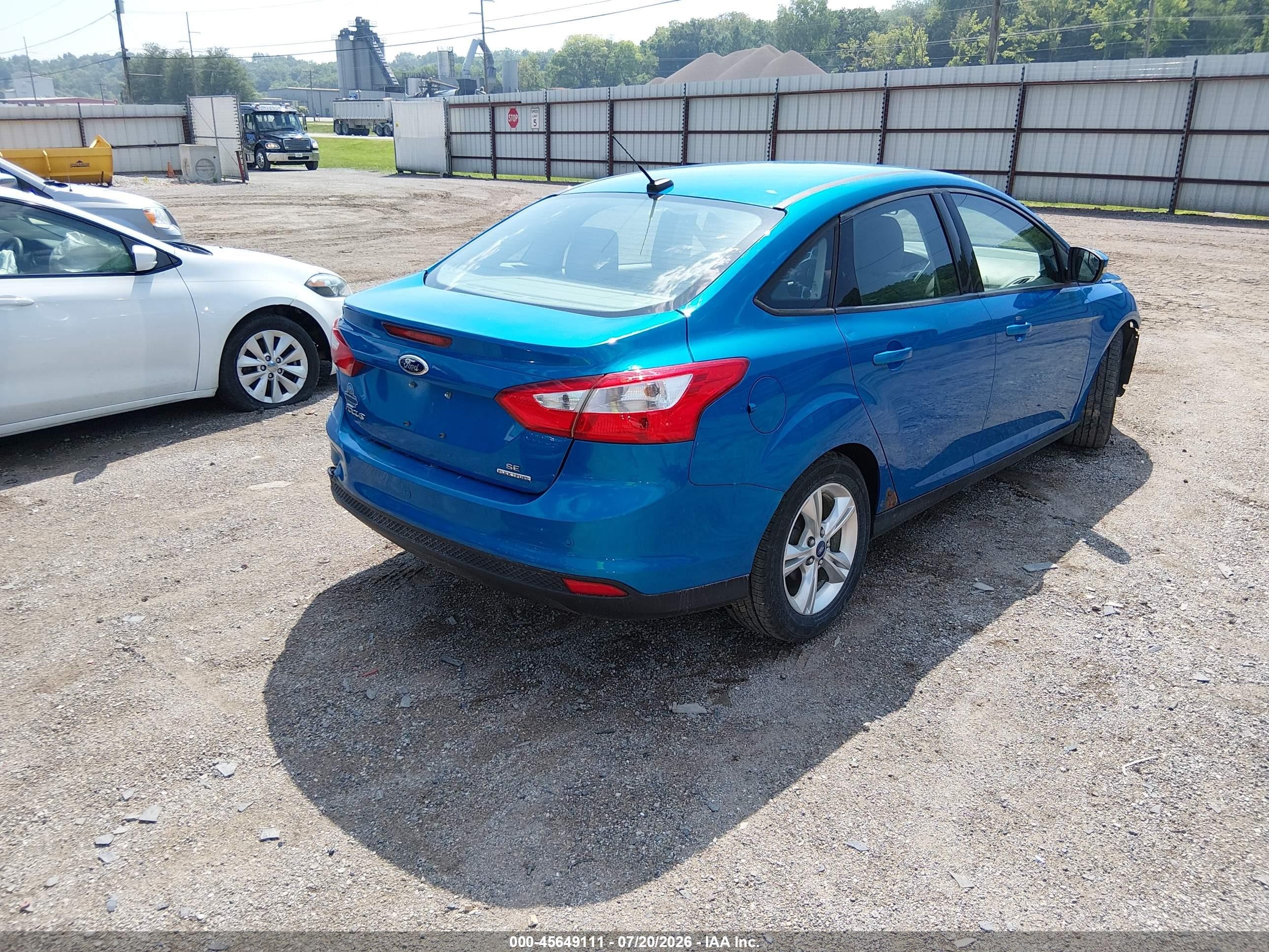 2014 Ford Focus Se Blue vin: 1FADP3F20EL218670