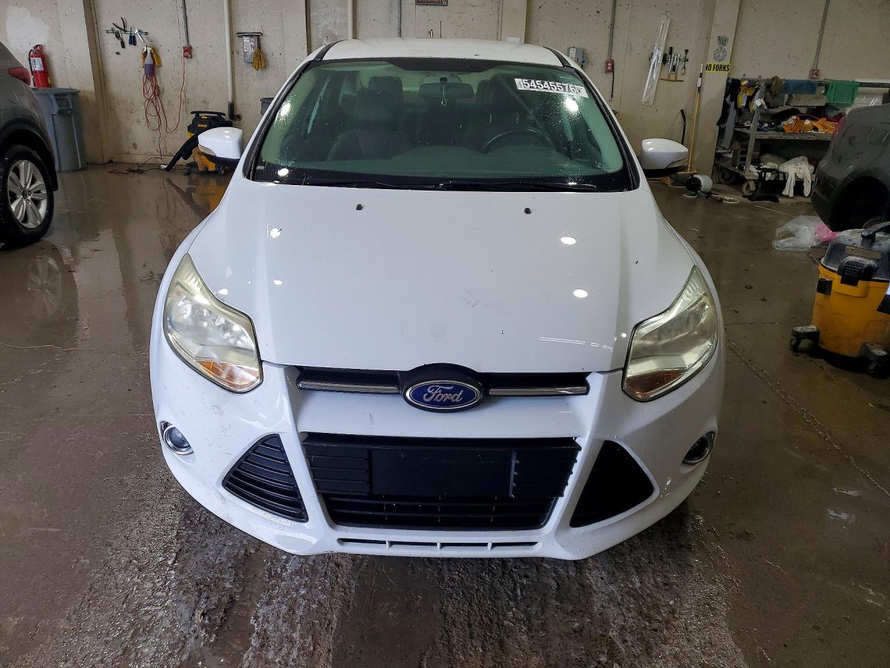 2014 Ford Focus Se White vin: 1FADP3F20EL234027