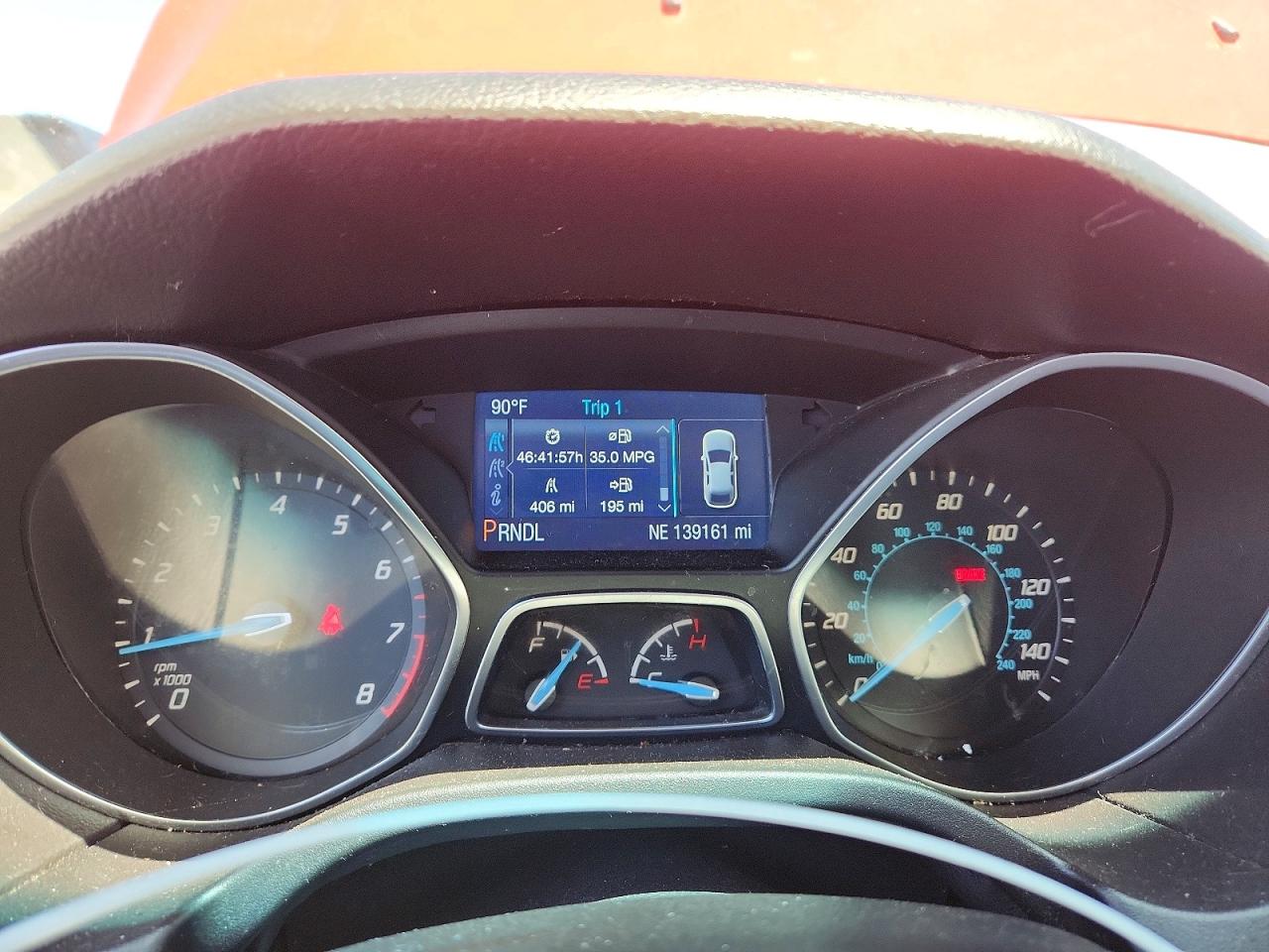 2014 Ford Focus Se Red vin: 1FADP3F20EL235596