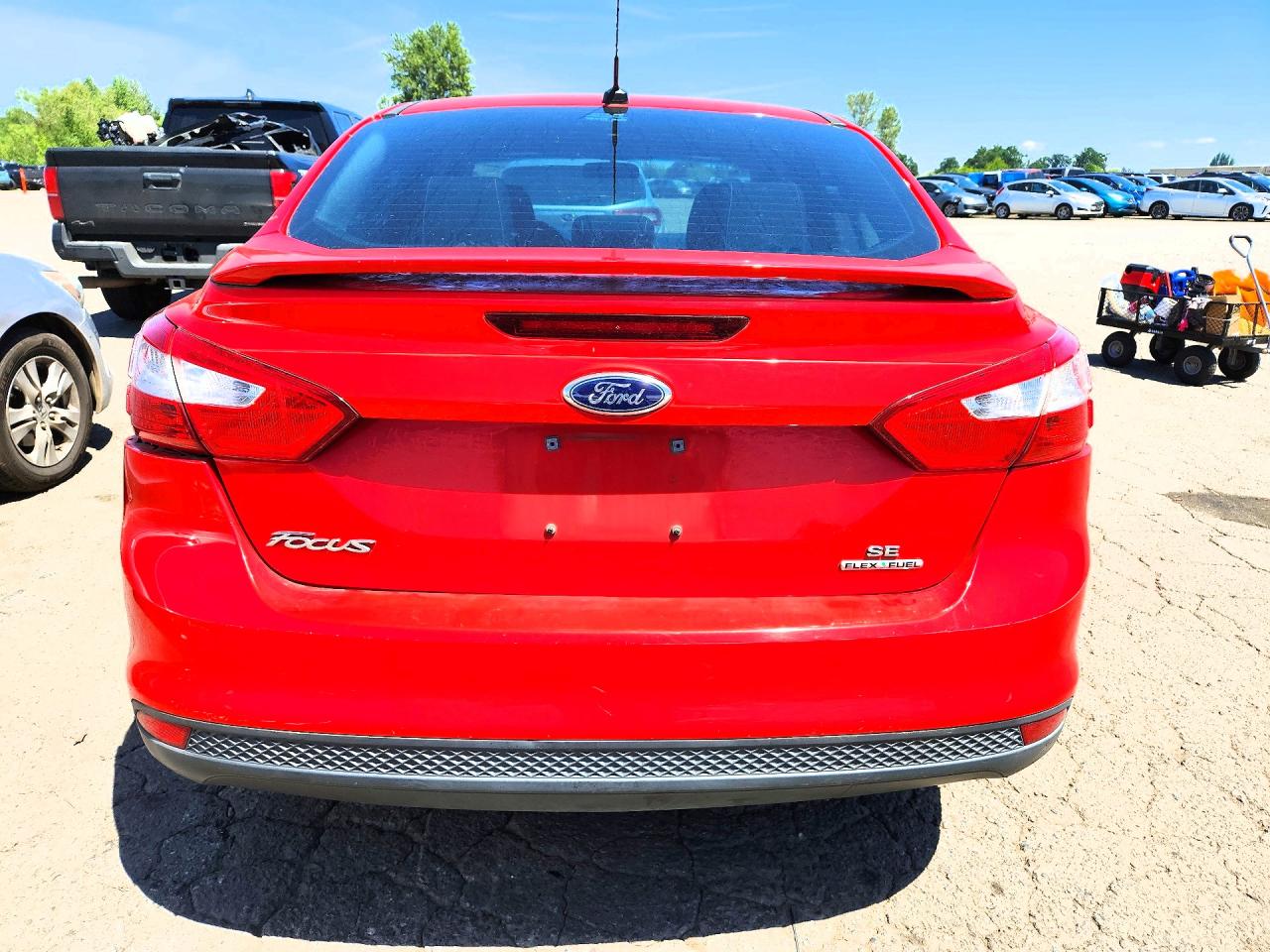 2014 Ford Focus Se Red vin: 1FADP3F20EL235596
