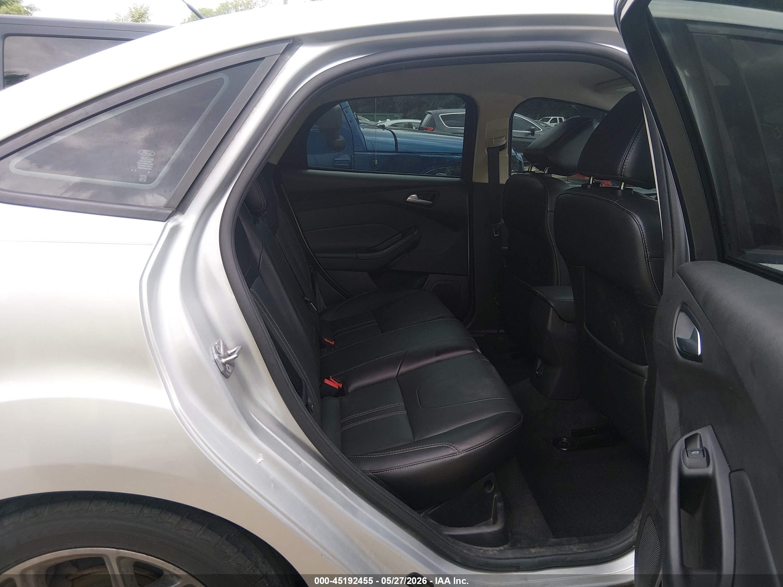2014 Ford Focus Se Silver vin: 1FADP3F20EL241186
