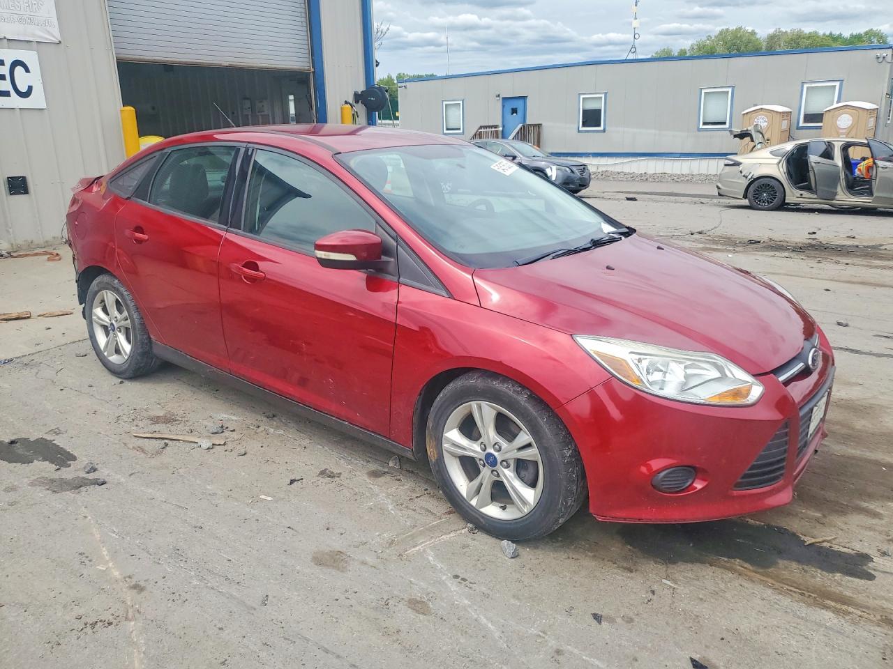 2014 Ford Focus Se Burgundy vin: 1FADP3F20EL243522