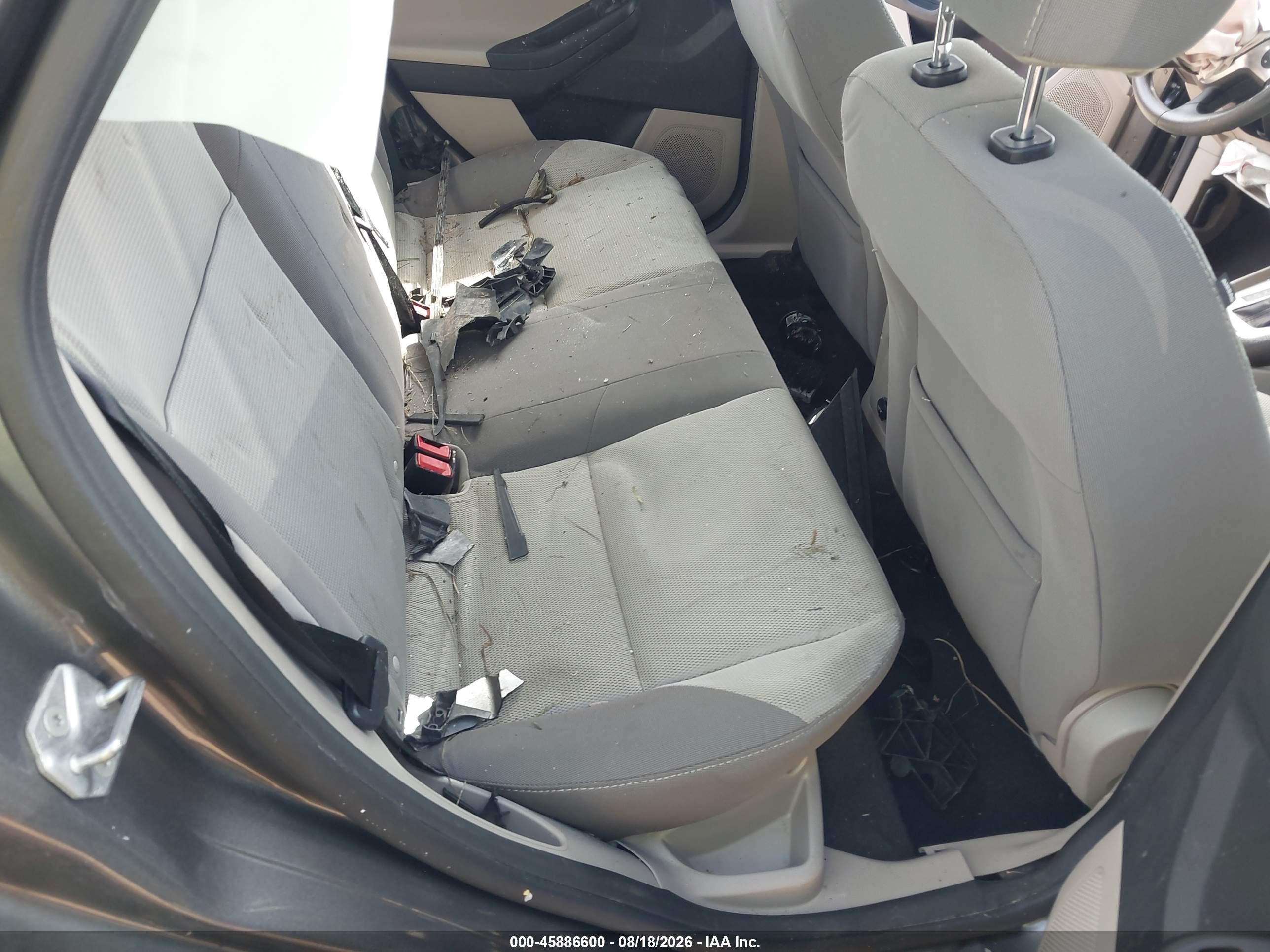2014 Ford Focus Se Gray vin: 1FADP3F20EL245481