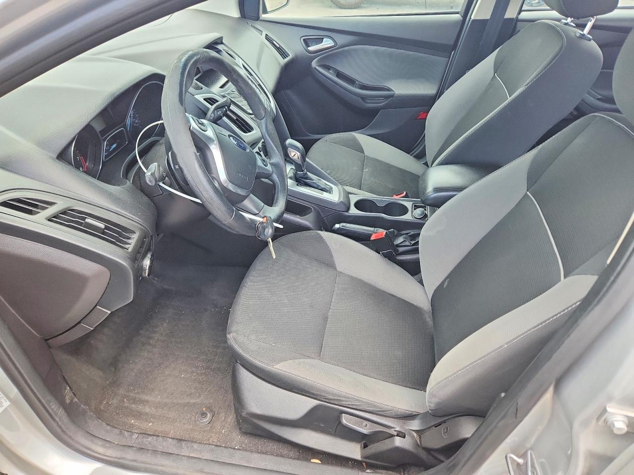 2014 Ford Focus Silver vin: 1FADP3F20EL265570