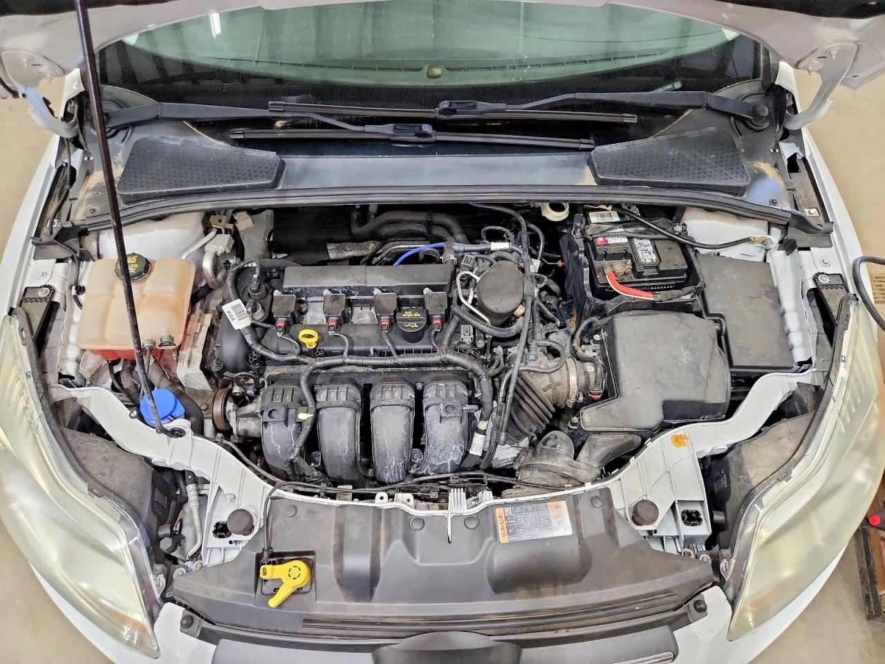 2014 Ford Focus Se White vin: 1FADP3F20EL274284