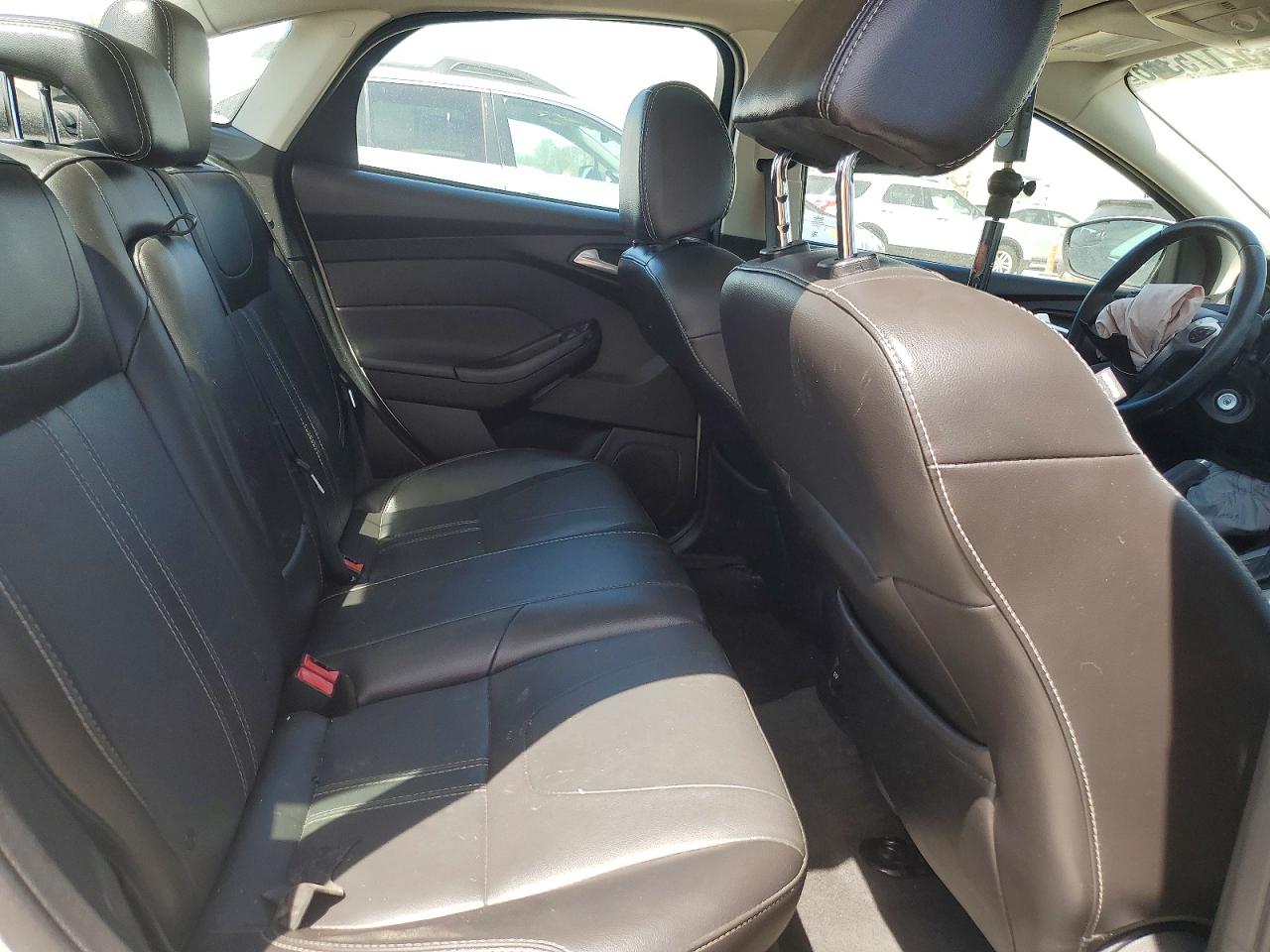 2014 Ford Focus Se Silver vin: 1FADP3F20EL288637