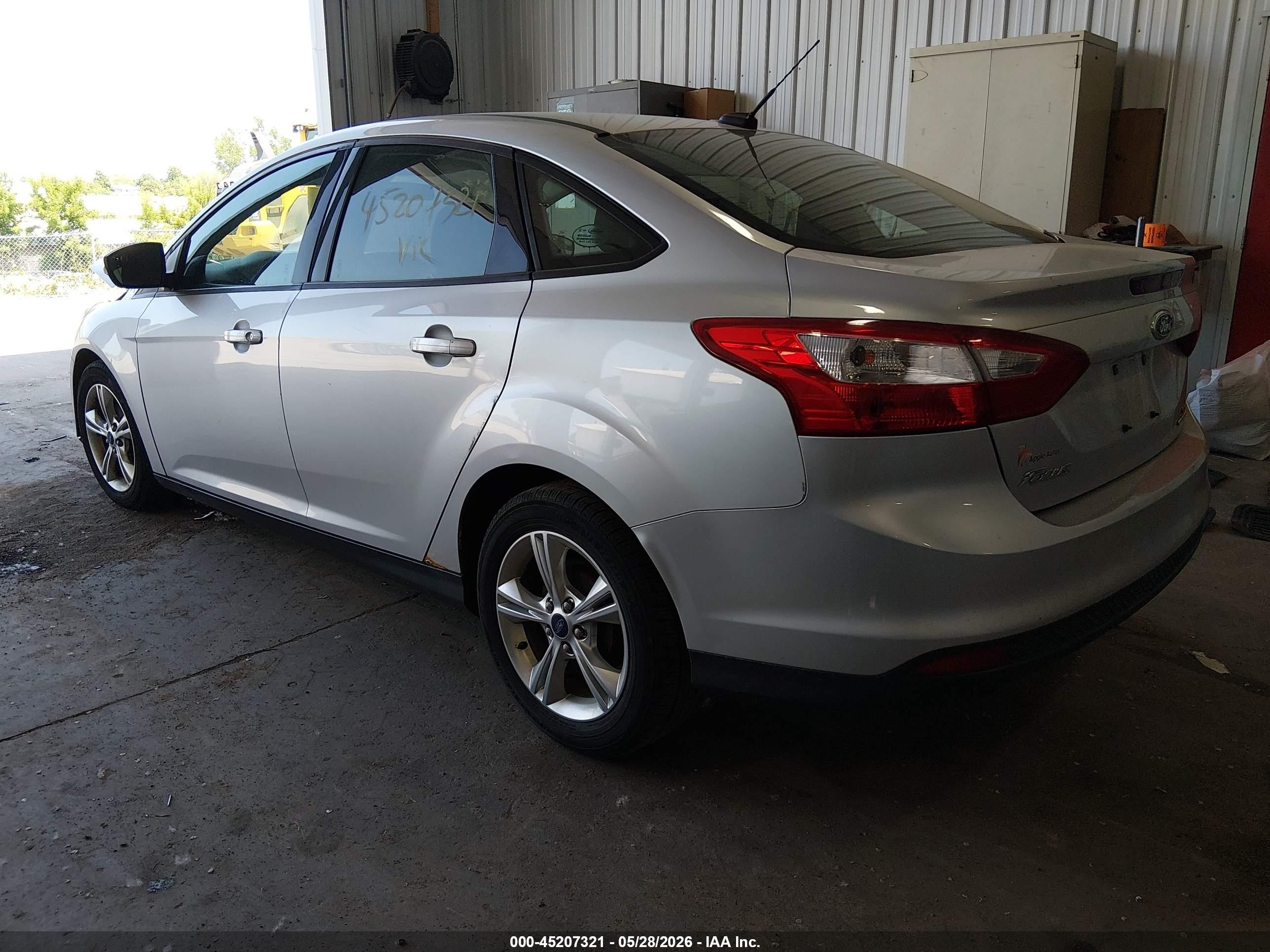 2014 Ford Focus Se Silver vin: 1FADP3F20EL311544