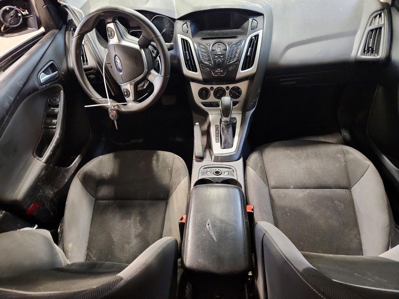 2014 Ford Focus Se Черный vin: 1FADP3F20EL315030