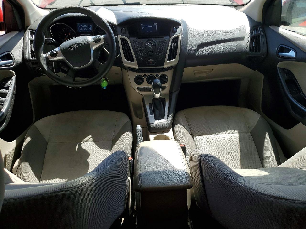 2014 Ford Focus Se Red vin: 1FADP3F20EL318493