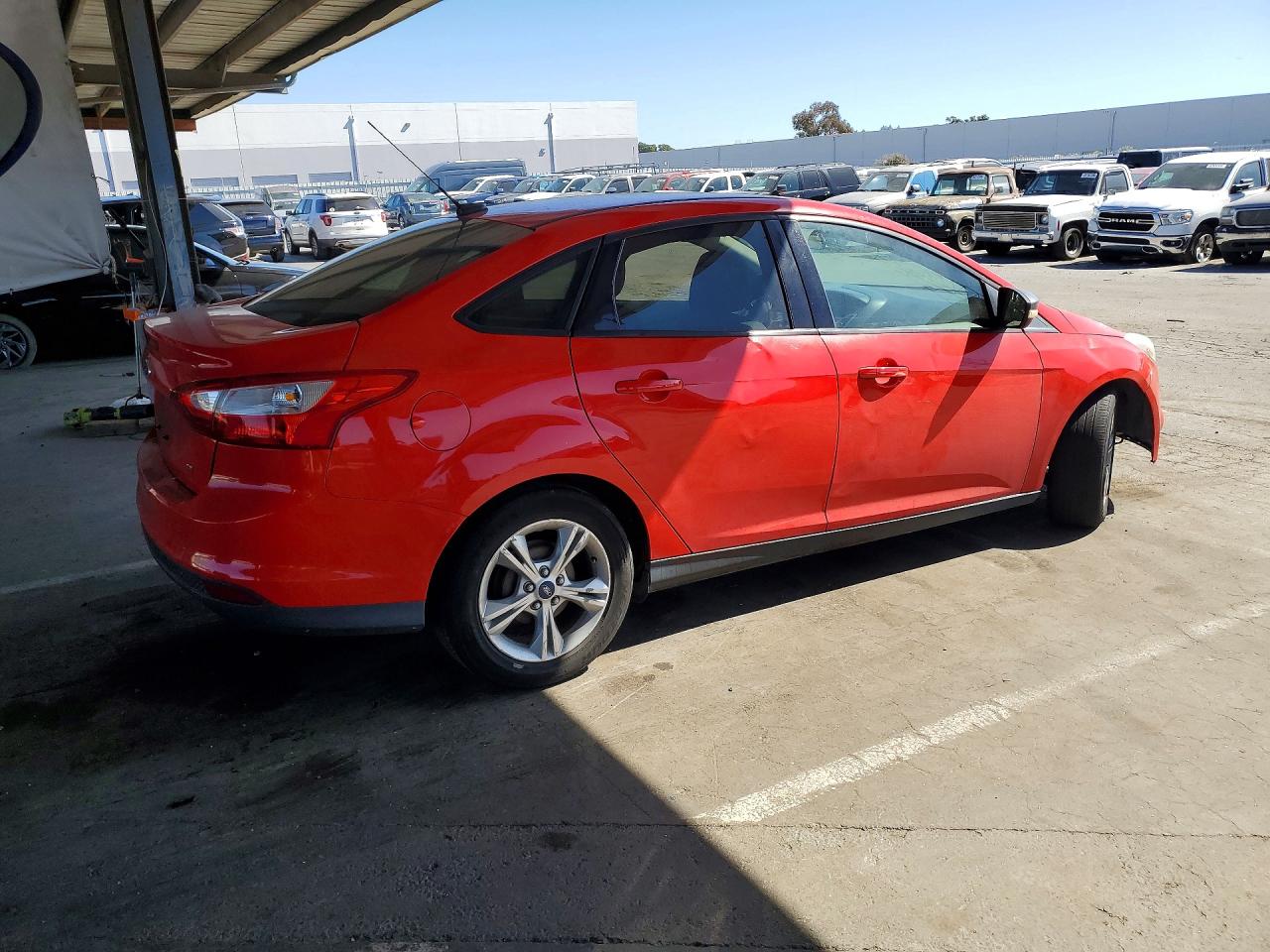 2014 Ford Focus Se Red vin: 1FADP3F20EL318493