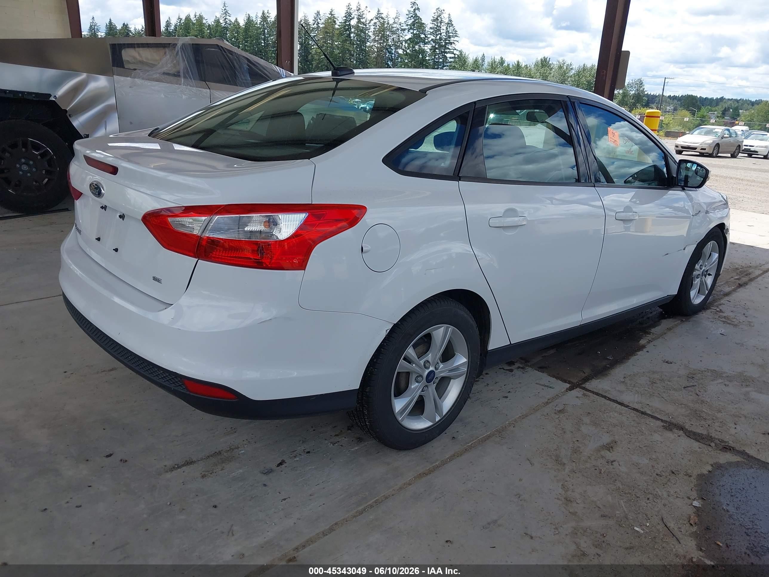 2014 Ford Focus Se White vin: 1FADP3F20EL321815