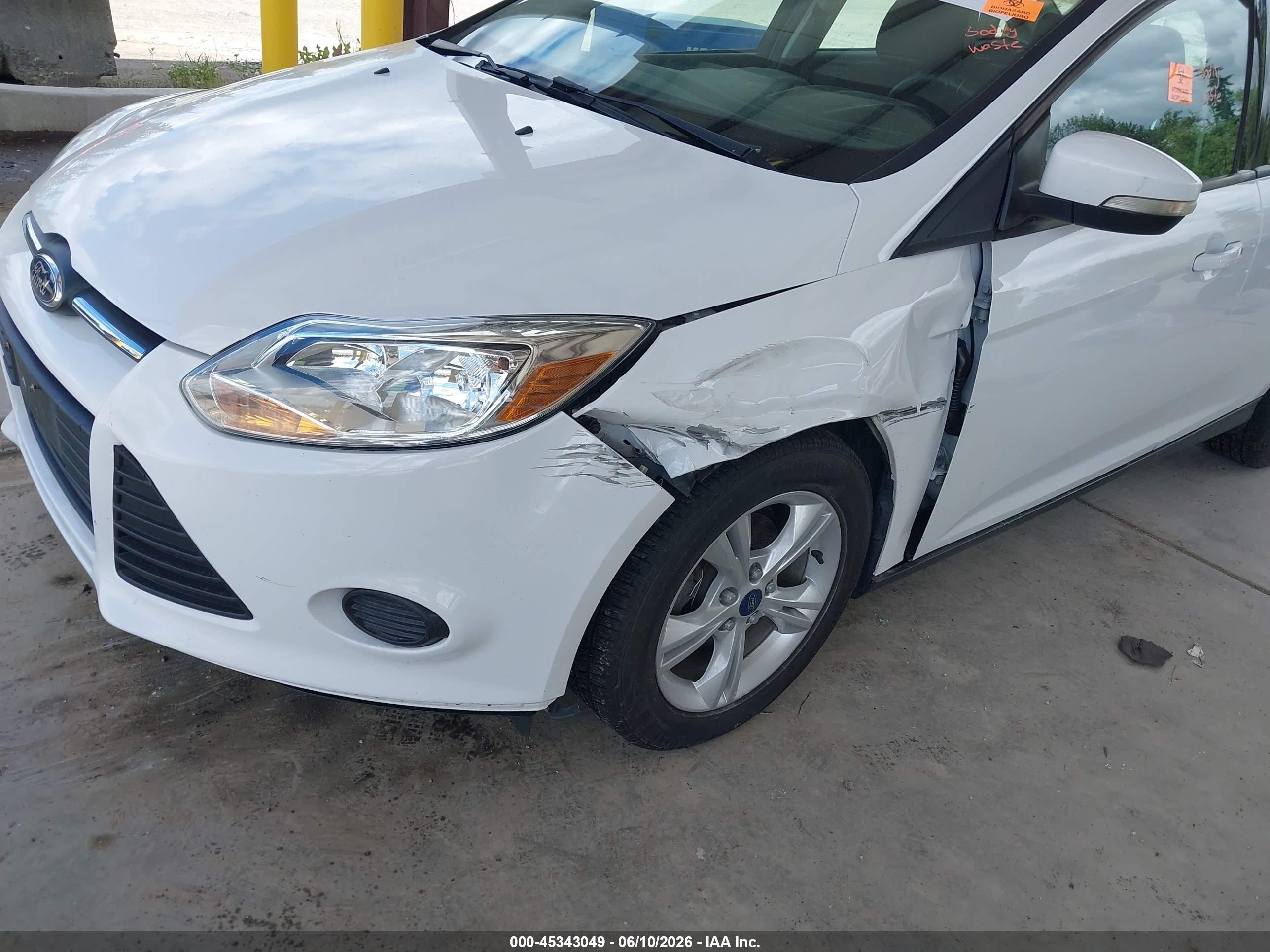 2014 Ford Focus Se White vin: 1FADP3F20EL321815