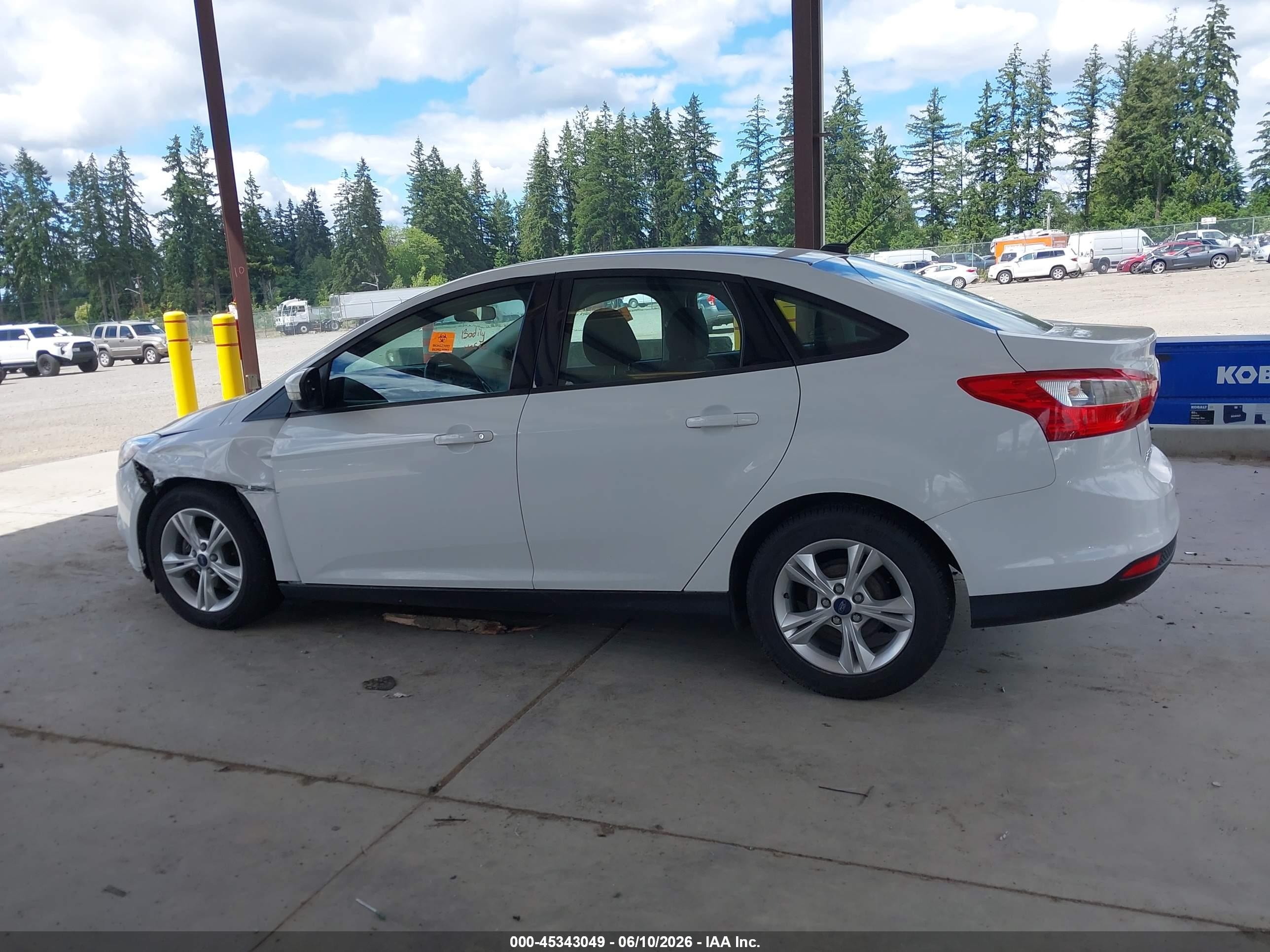 2014 Ford Focus Se White vin: 1FADP3F20EL321815