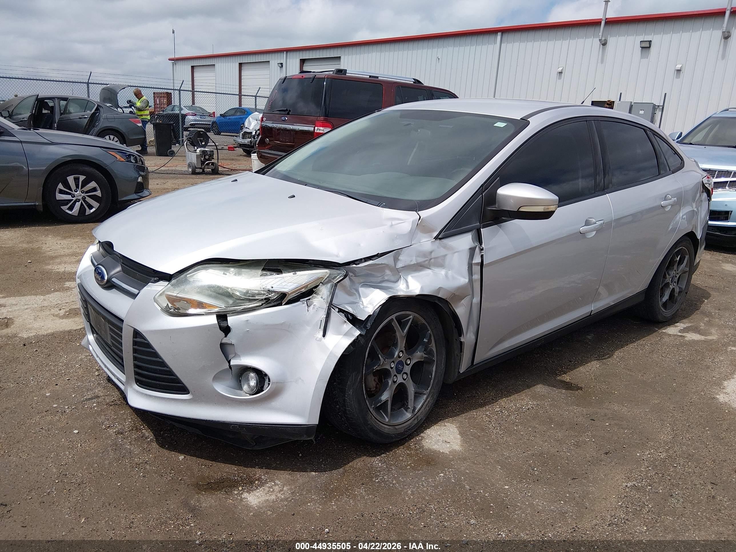 2014 Ford Focus Se Silver vin: 1FADP3F20EL349047