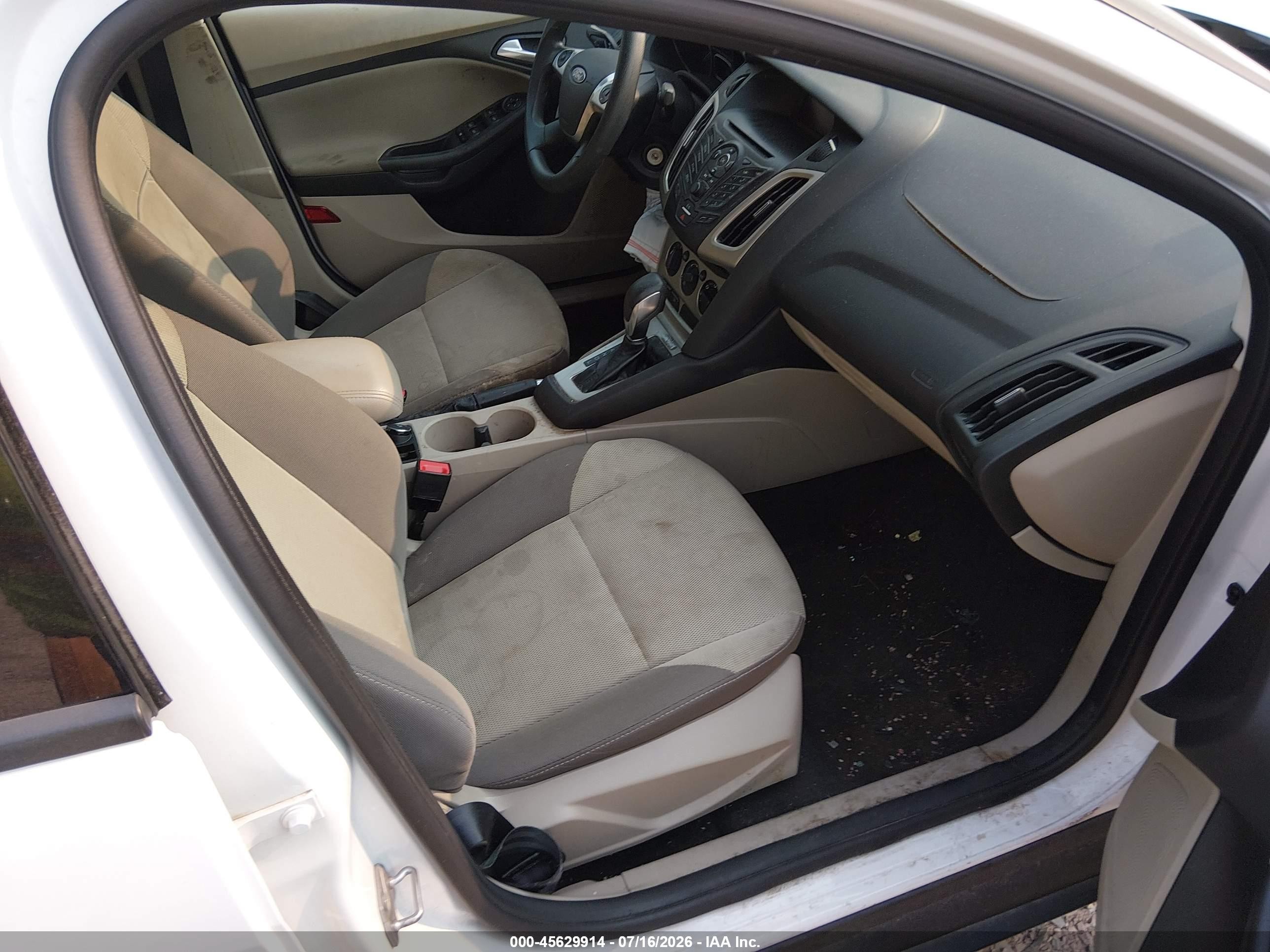 2014 Ford Focus Se White vin: 1FADP3F20EL356323