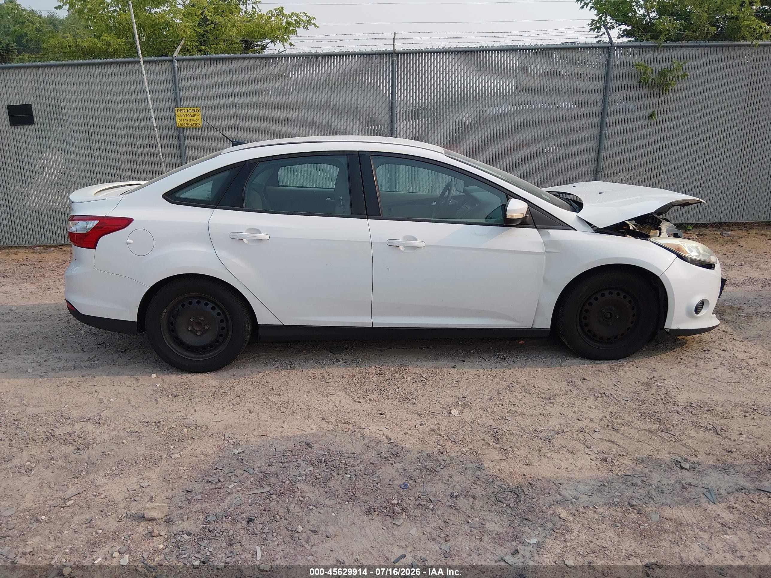 2014 Ford Focus Se White vin: 1FADP3F20EL356323
