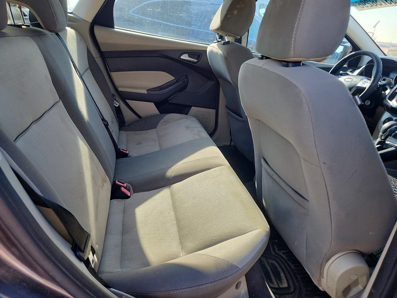 2014 Ford Focus Se Gray vin: 1FADP3F20EL359948