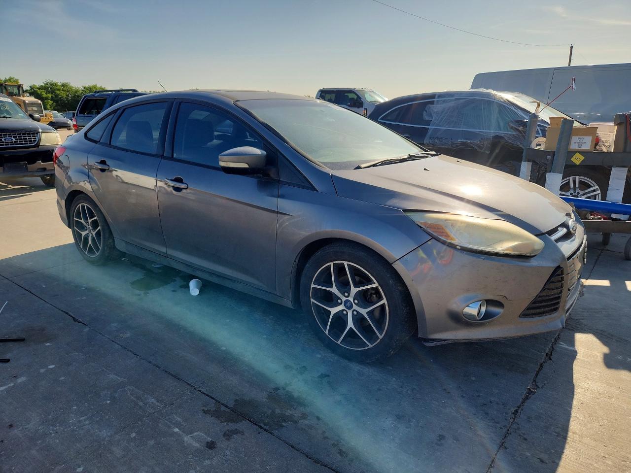 2014 Ford Focus Se Gray vin: 1FADP3F20EL359948