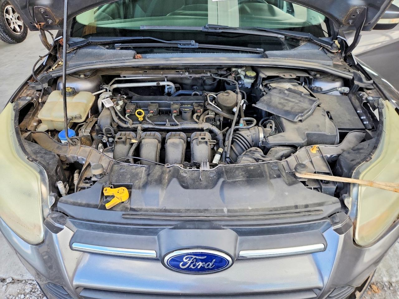 2014 Ford Focus Se Gray vin: 1FADP3F20EL368178
