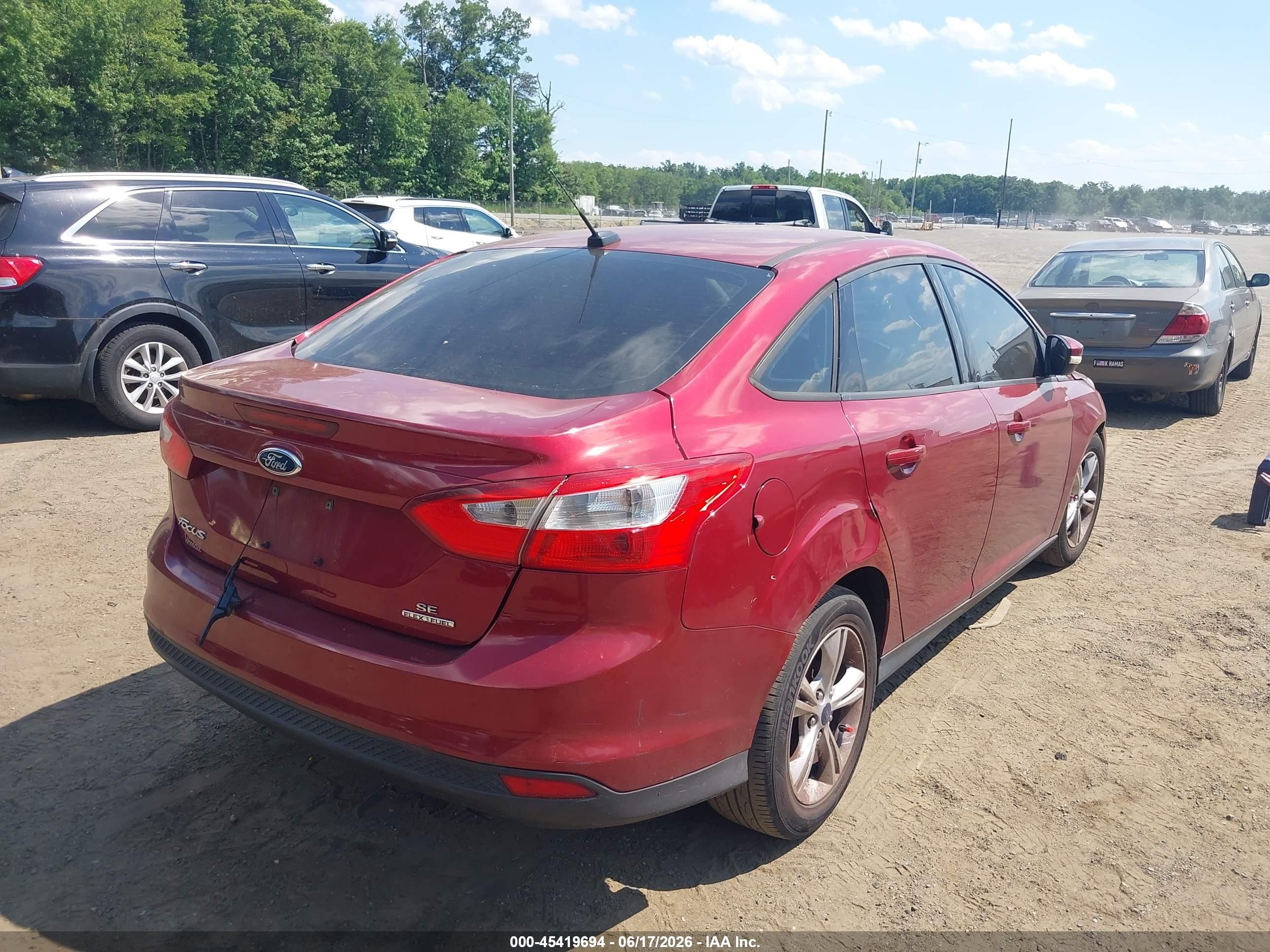 2014 Ford Focus Se Red vin: 1FADP3F20EL369265