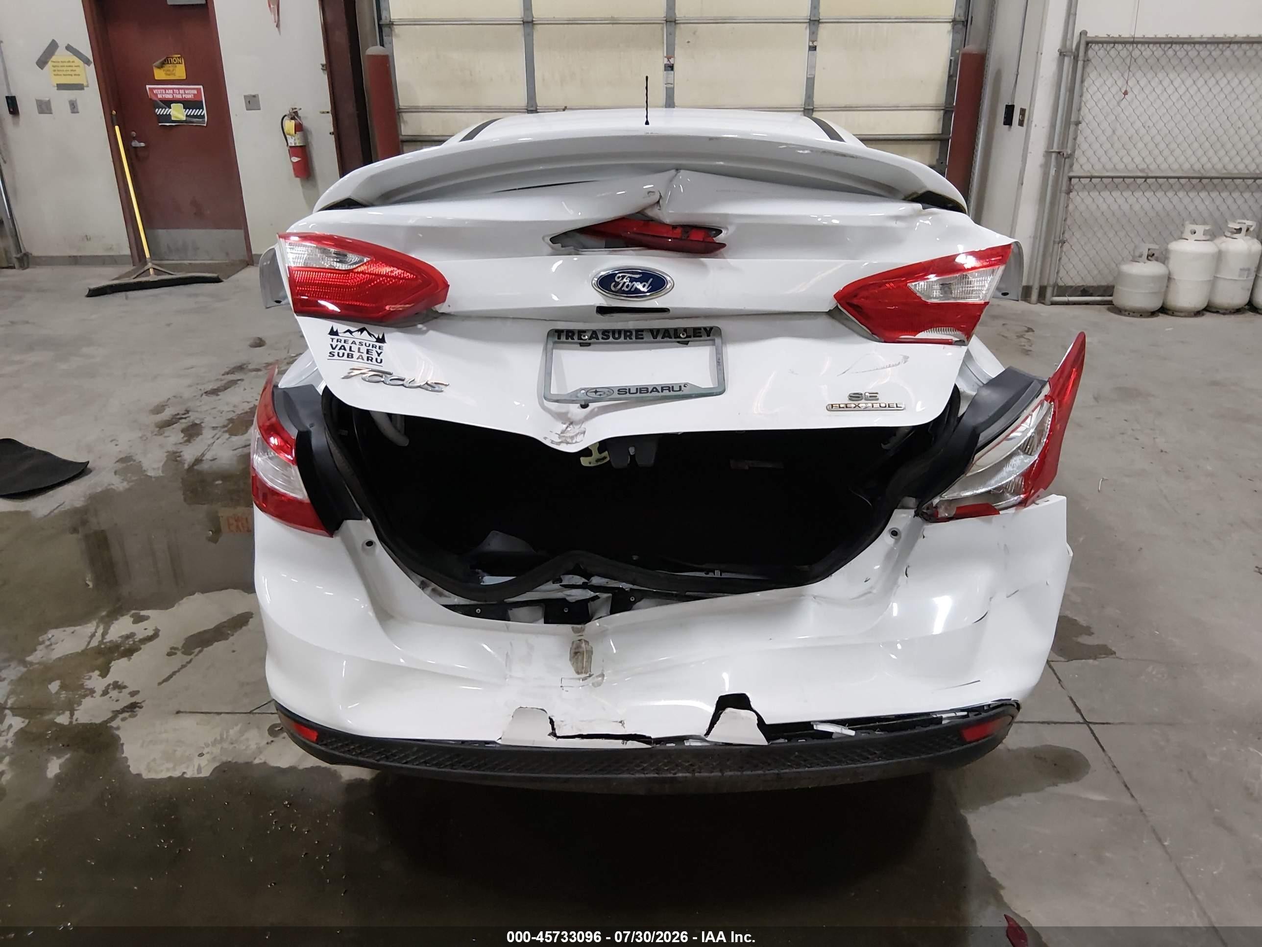 2014 Ford Focus Se Белый vin: 1FADP3F20EL373865