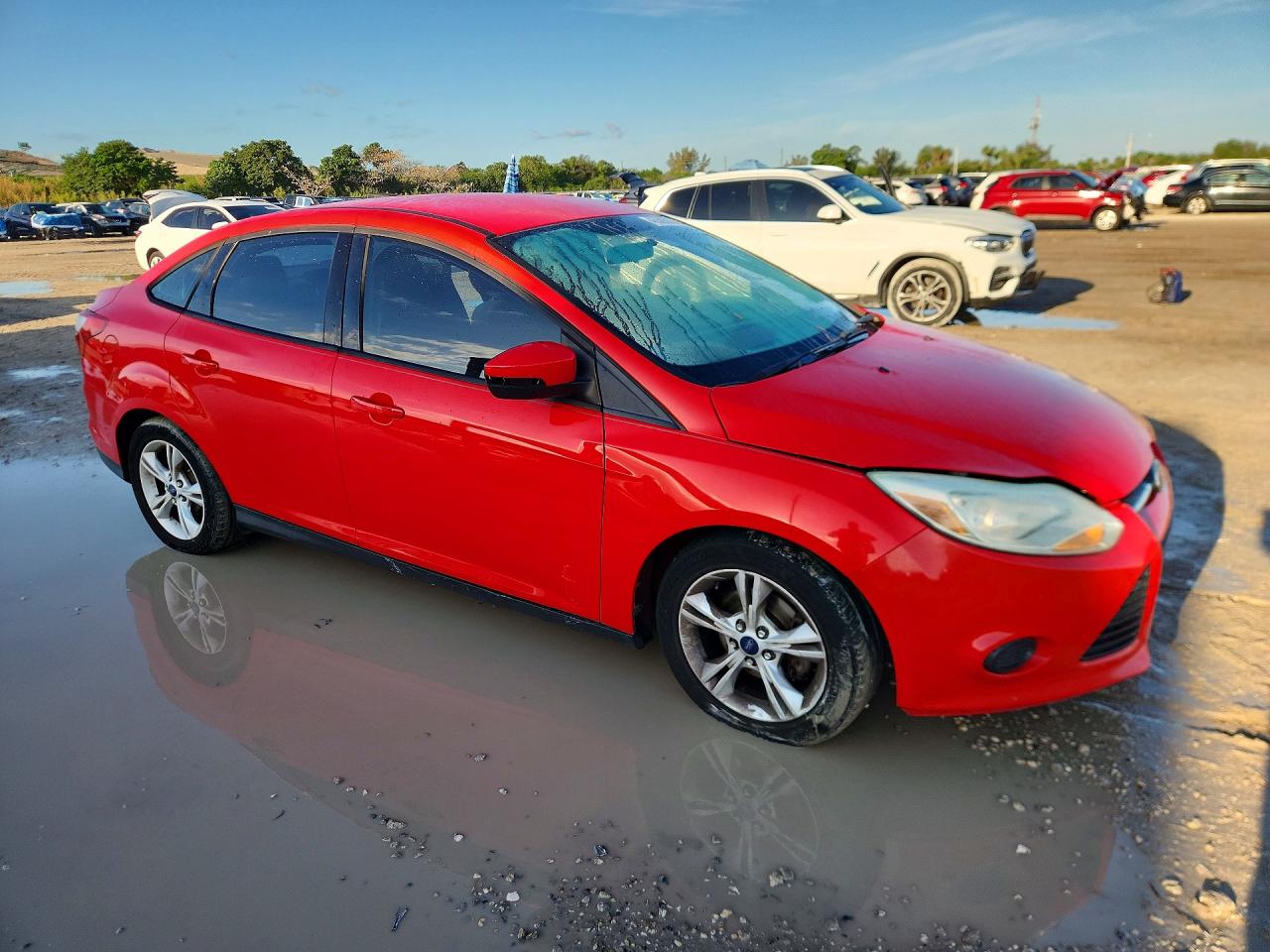 2014 Ford Focus Se Red vin: 1FADP3F20EL403396