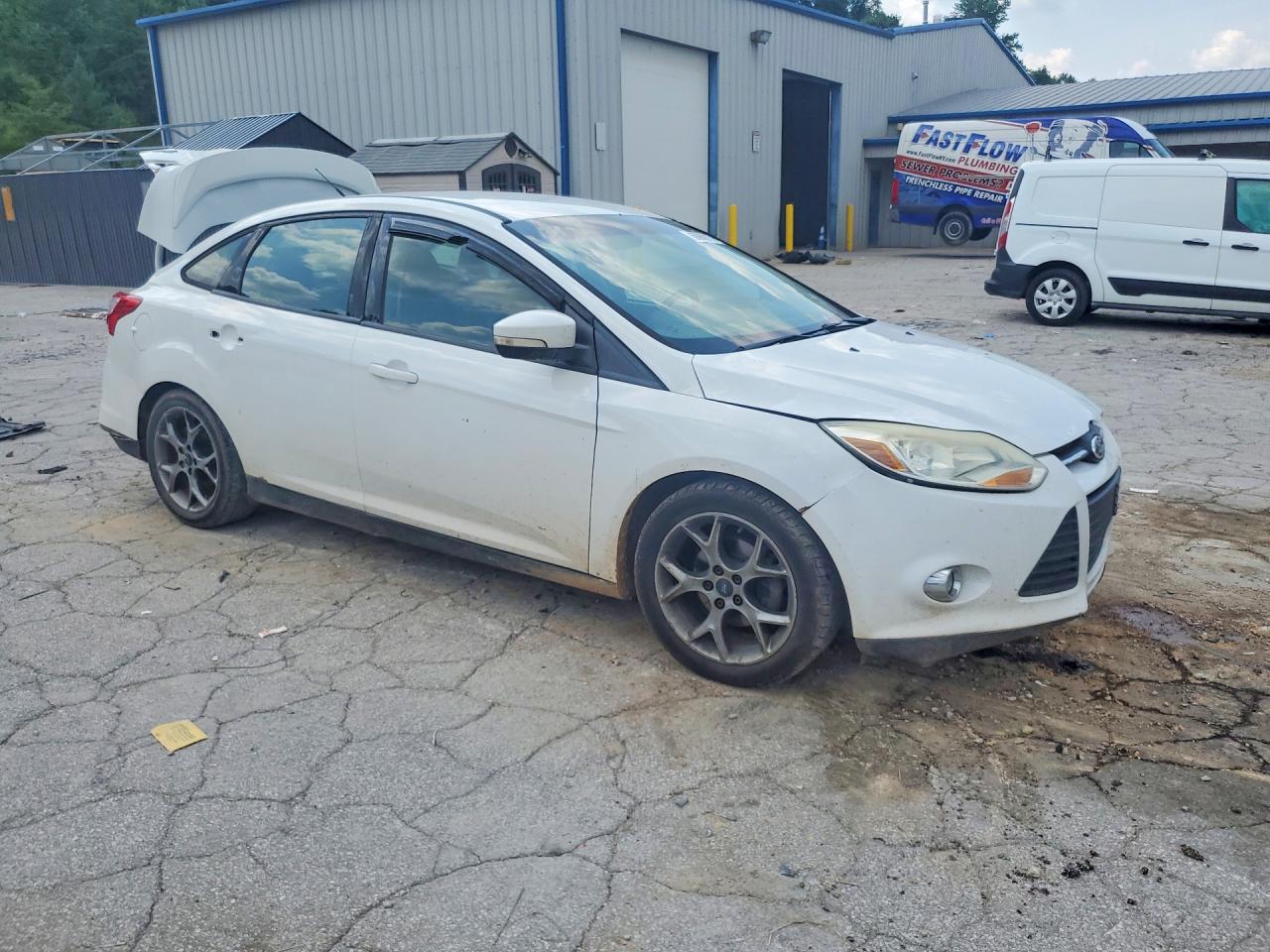 2014 Ford Focus Se White vin: 1FADP3F20EL405360