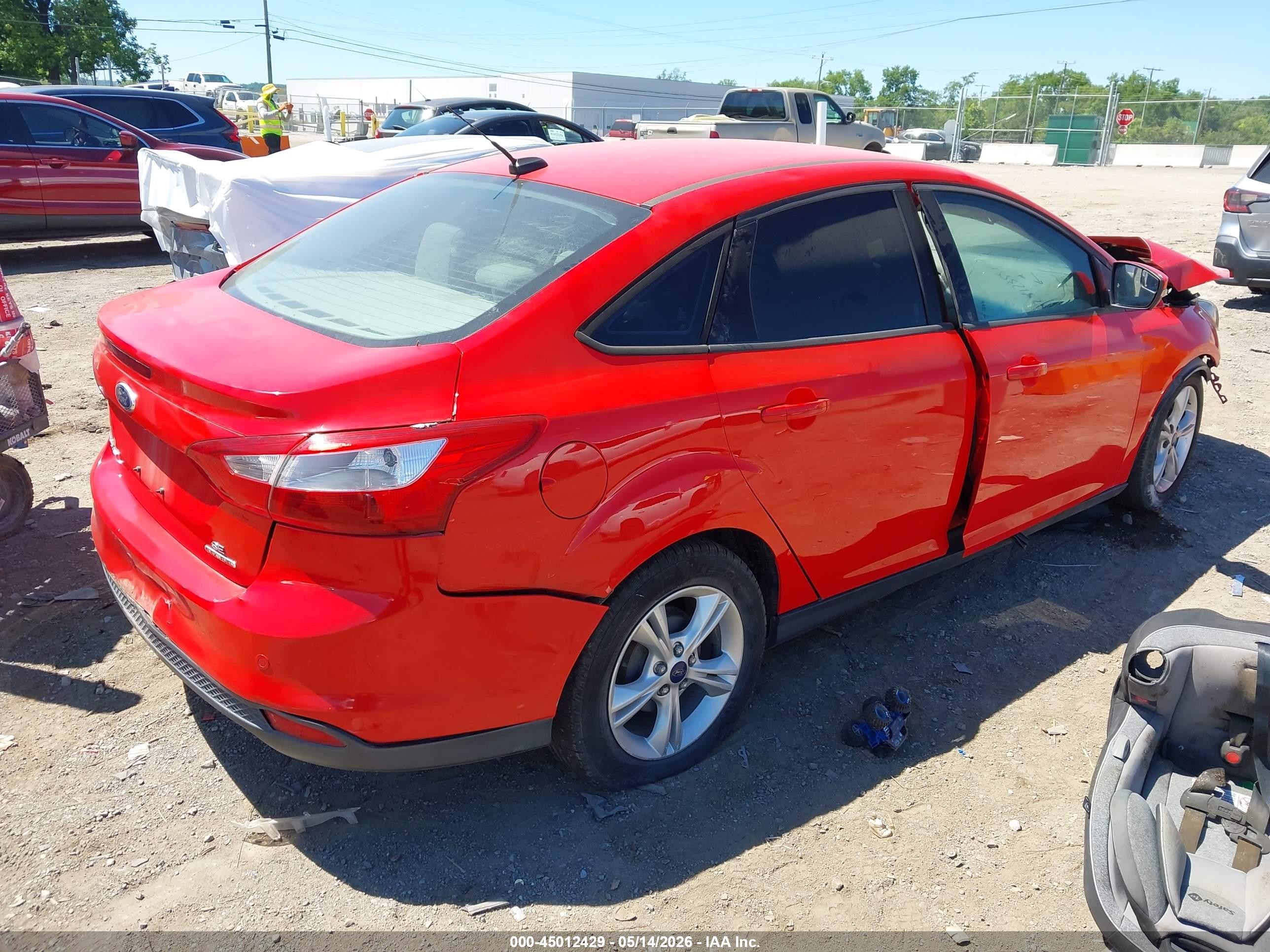 2014 Ford Focus Se Red vin: 1FADP3F20EL411868