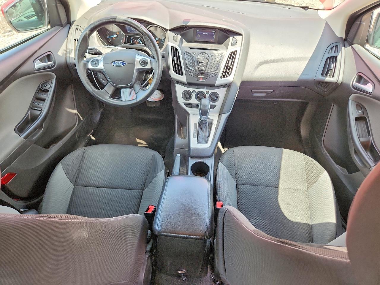 2014 Ford Focus Se Red vin: 1FADP3F20EL428363