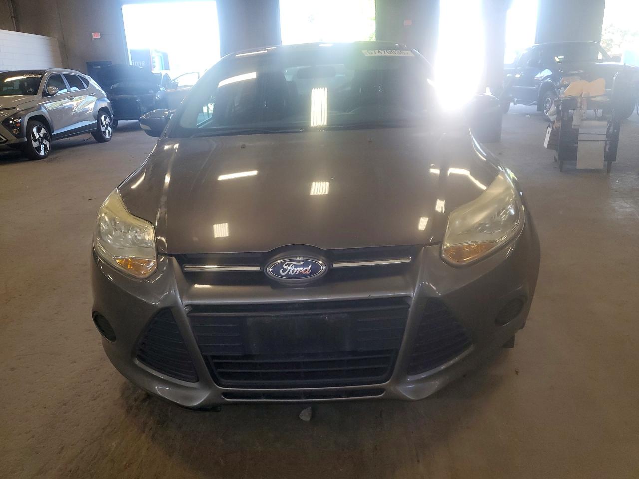 2014 Ford Focus Se Gray vin: 1FADP3F20EL432039