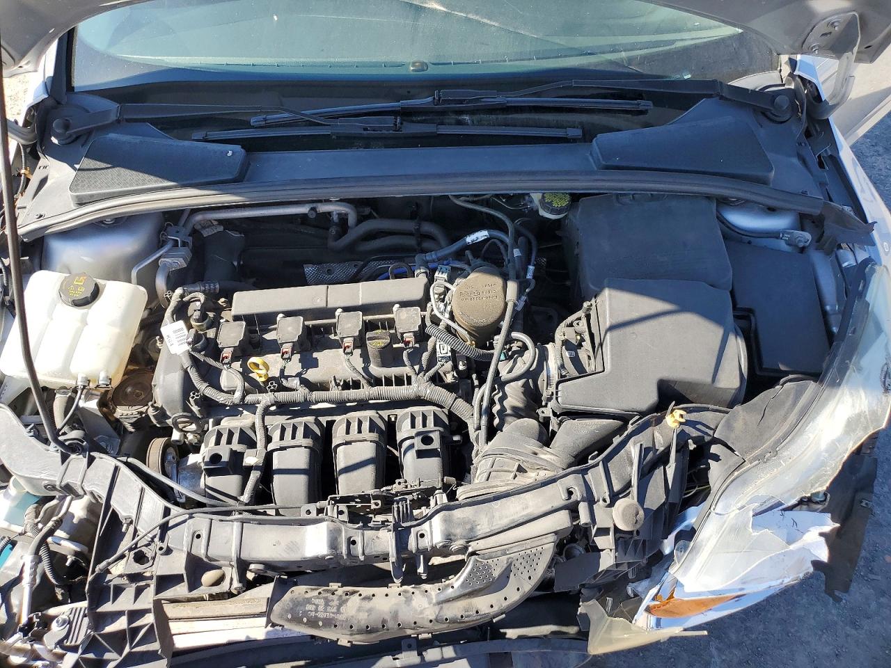 2014 Ford Focus Se Silver vin: 1FADP3F20EL432526
