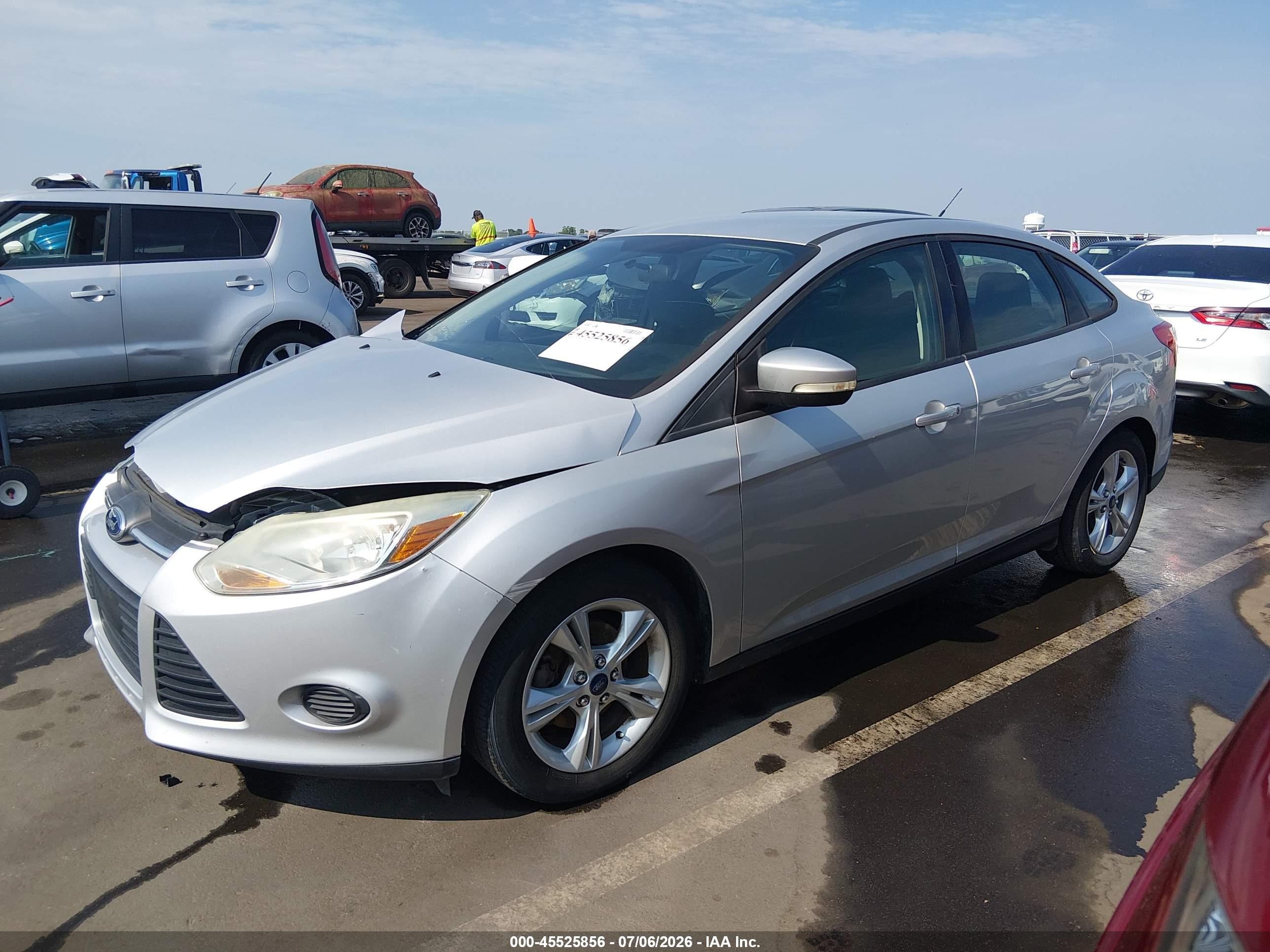 2014 Ford Focus Se Silver vin: 1FADP3F20EL453585