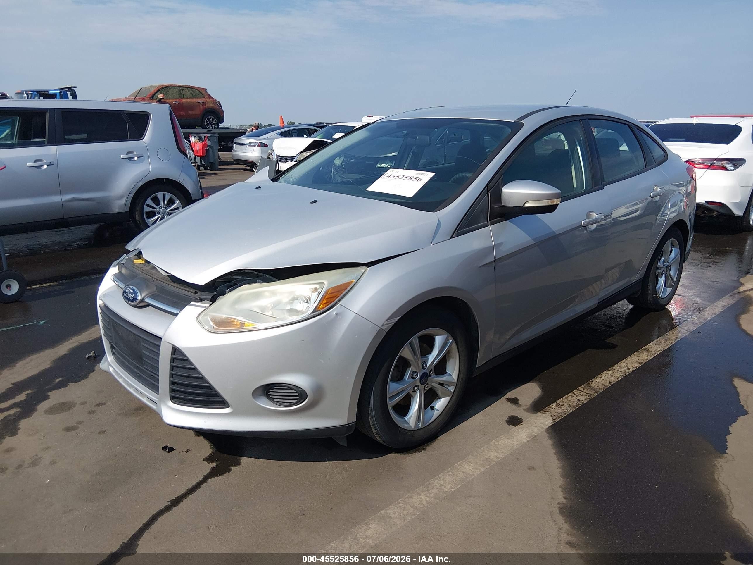 2014 Ford Focus Se Silver vin: 1FADP3F20EL453585