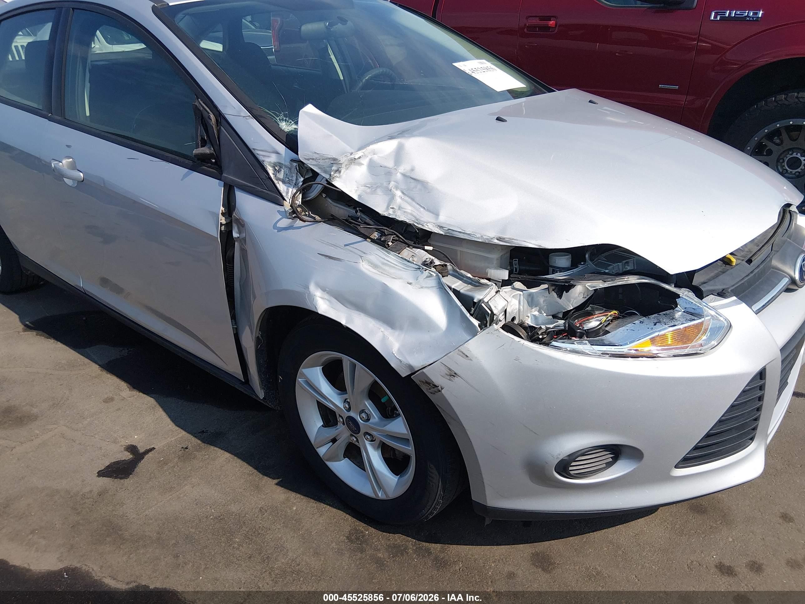 2014 Ford Focus Se Silver vin: 1FADP3F20EL453585