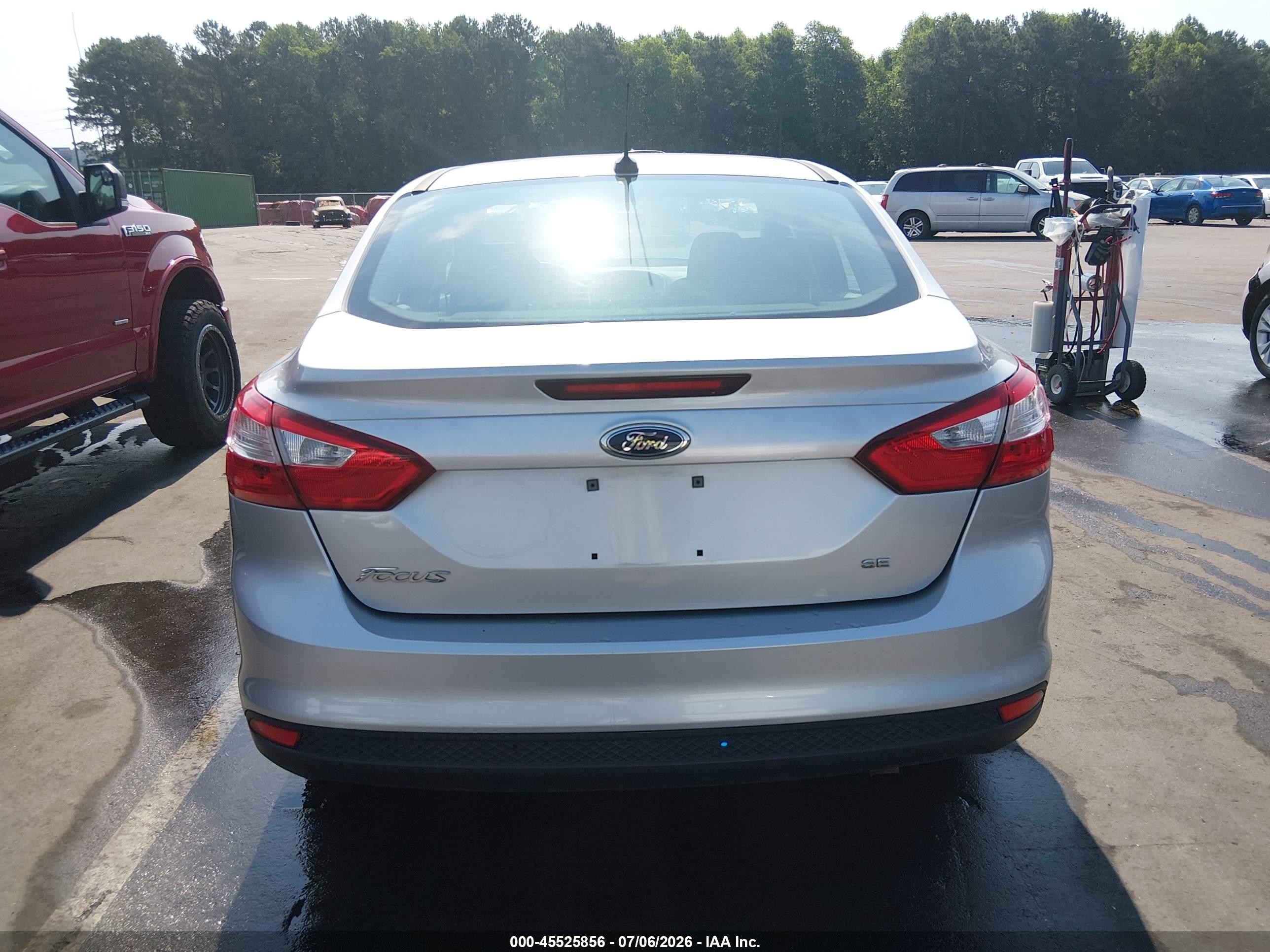 2014 Ford Focus Se Silver vin: 1FADP3F20EL453585