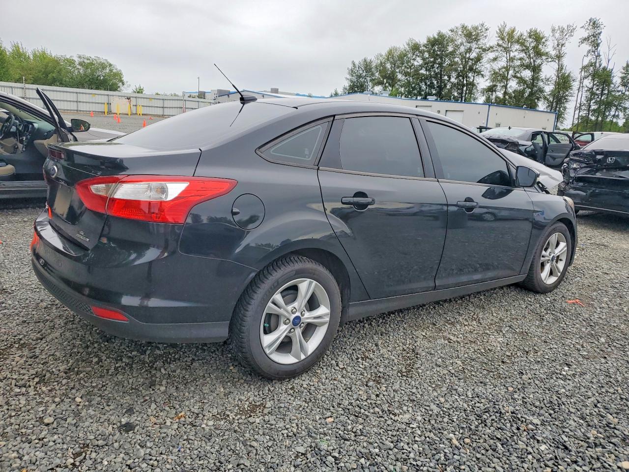 2014 Ford Focus Se Black vin: 1FADP3F20EL455241