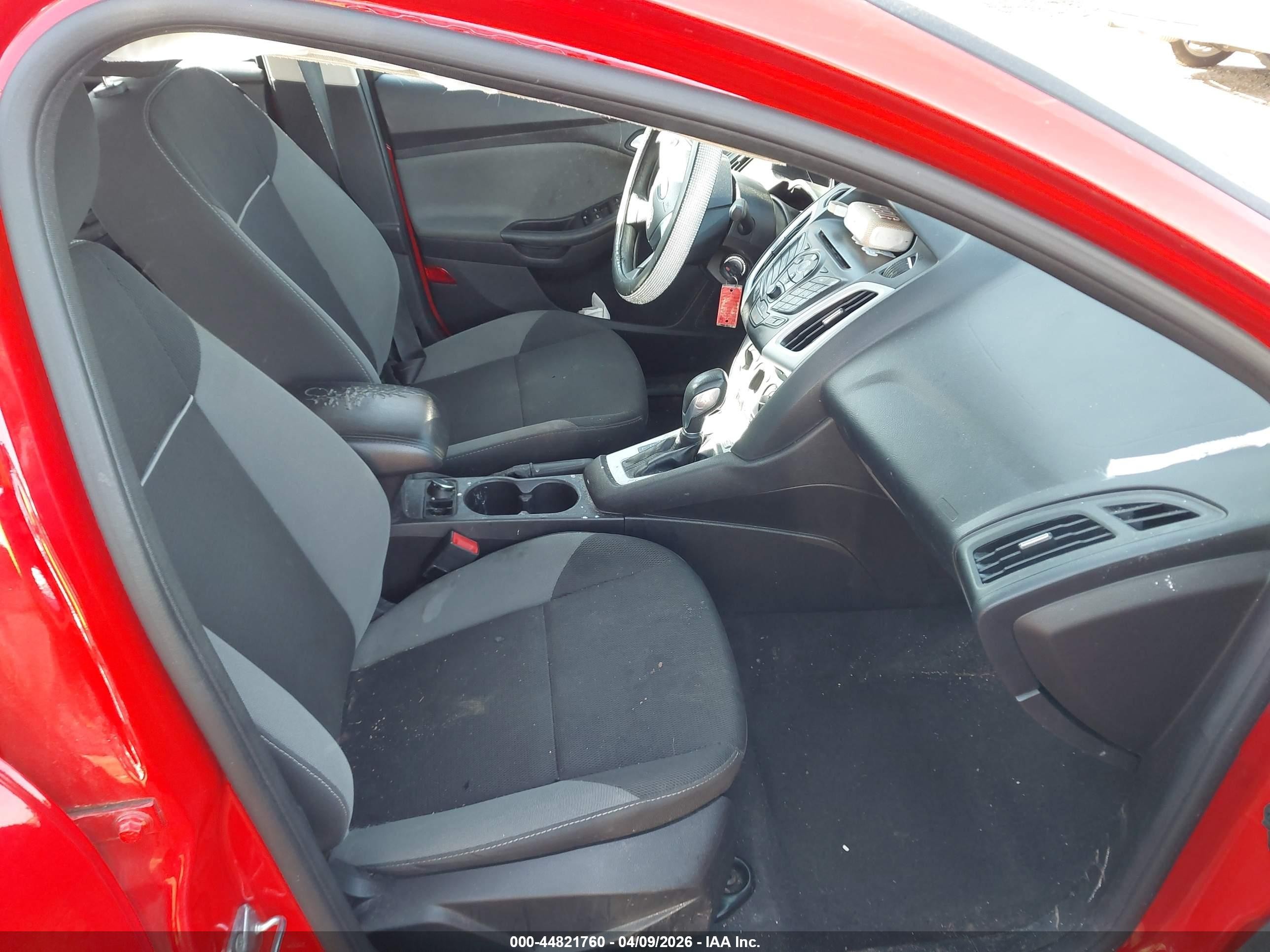 2014 Ford Focus Se Red vin: 1FADP3F20EL458513