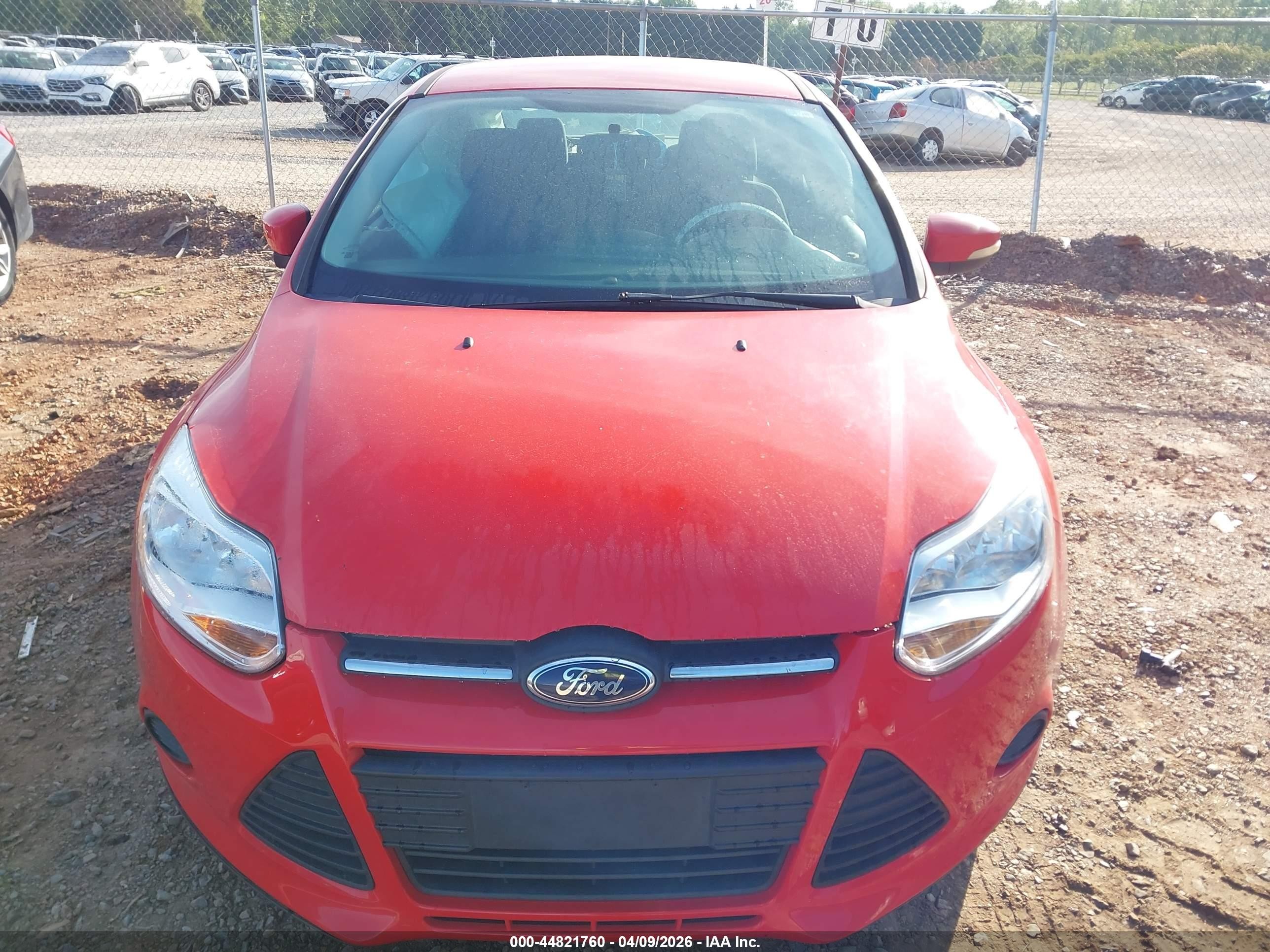 2014 Ford Focus Se Red vin: 1FADP3F20EL458513