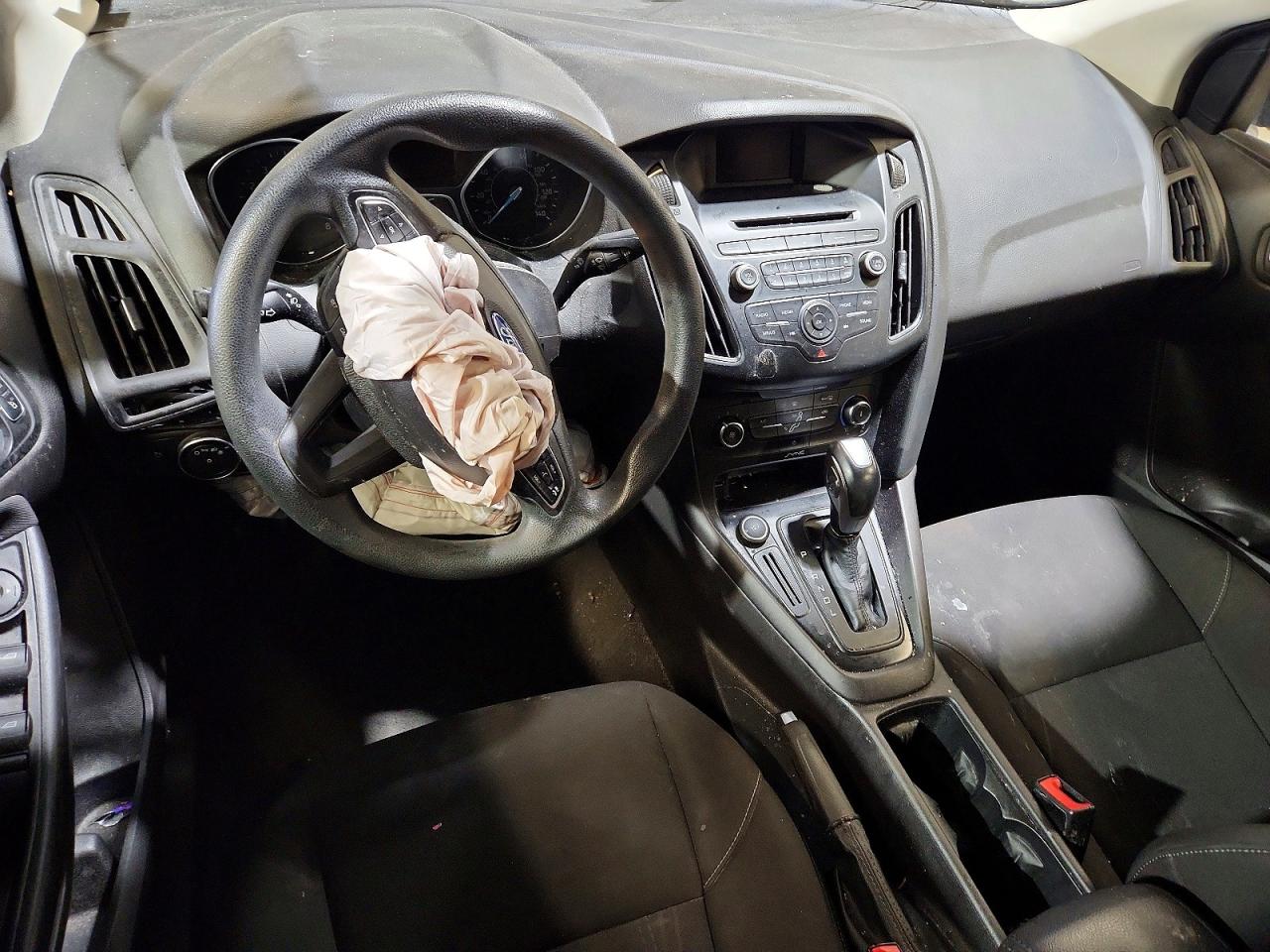 2015 Ford Focus Se Темно-бордовый vin: 1FADP3F20FL227077