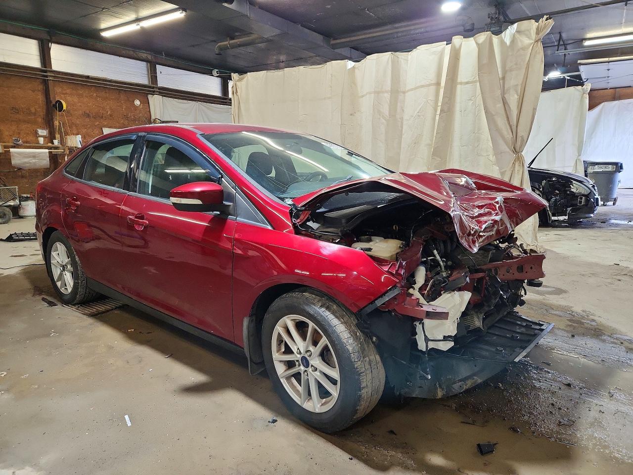 2015 Ford Focus Se Темно-бордовый vin: 1FADP3F20FL227077