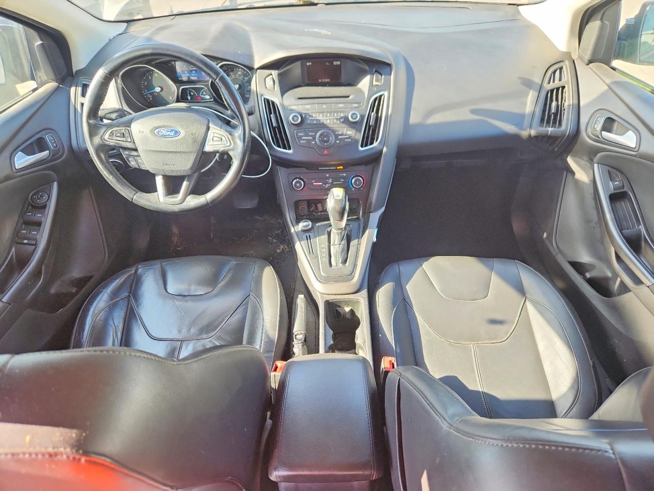 2015 Ford Focus Se Gray vin: 1FADP3F20FL227922